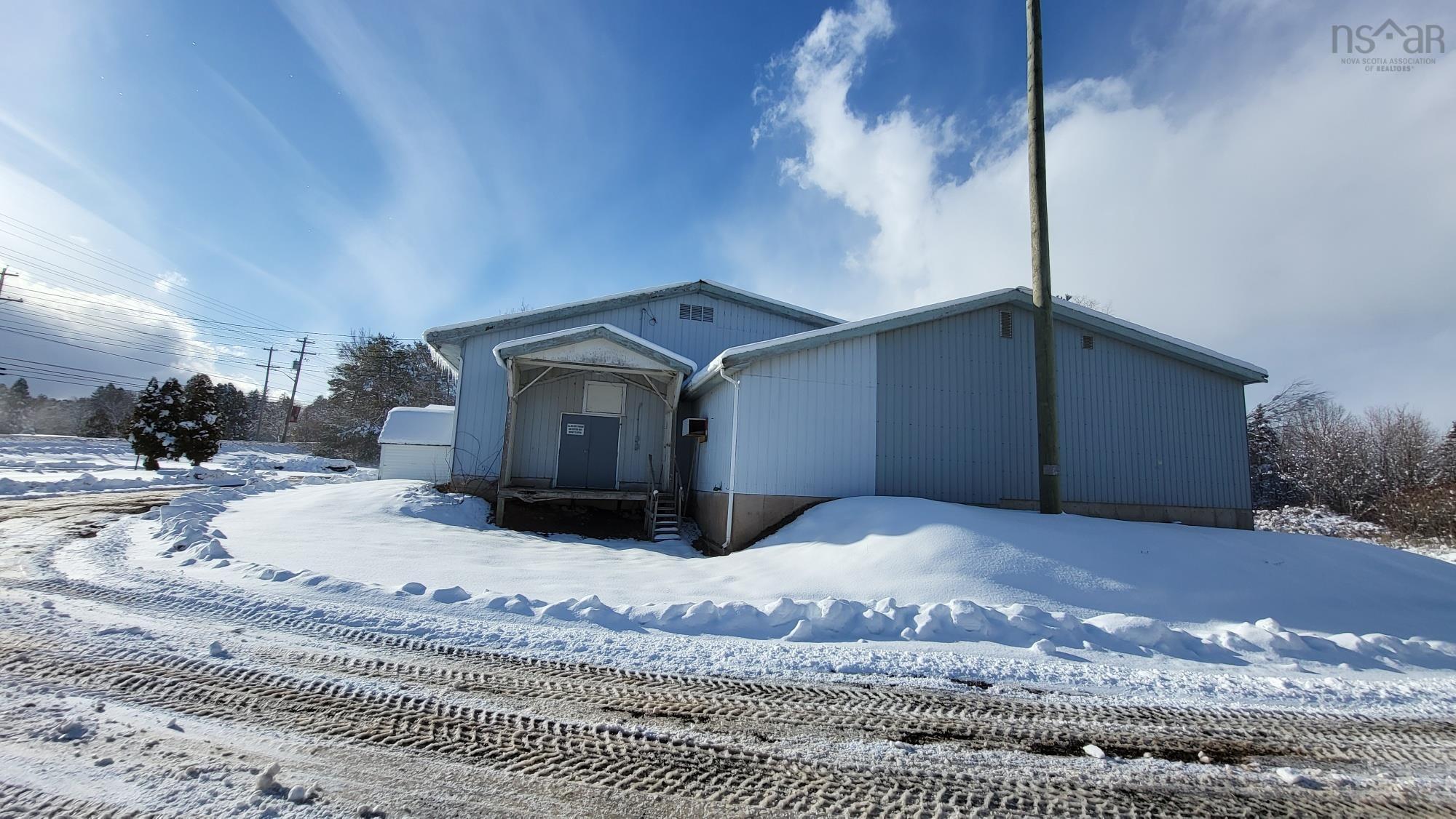 $799,000.00: 9565 Commercial Street, New Minas