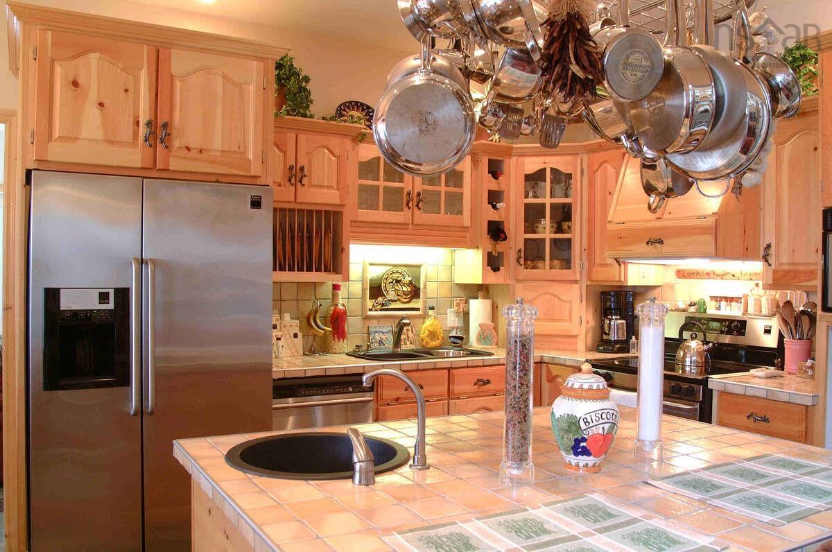 $1,995,000.00: 45227 Cabot Trail, North Shore