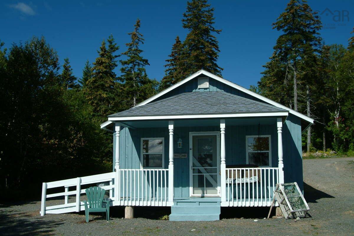 $1,995,000.00: 45227 Cabot Trail, North Shore