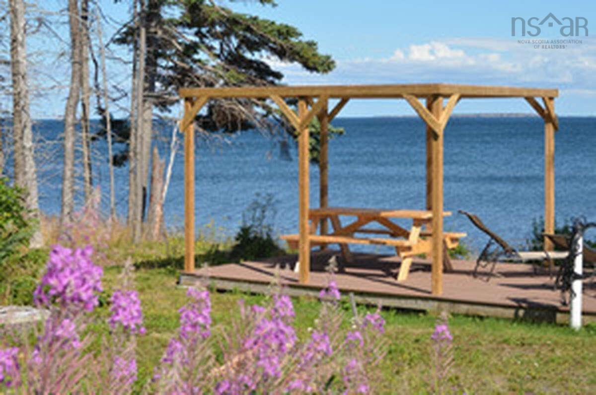 $1,995,000.00: 45227 Cabot Trail, North Shore