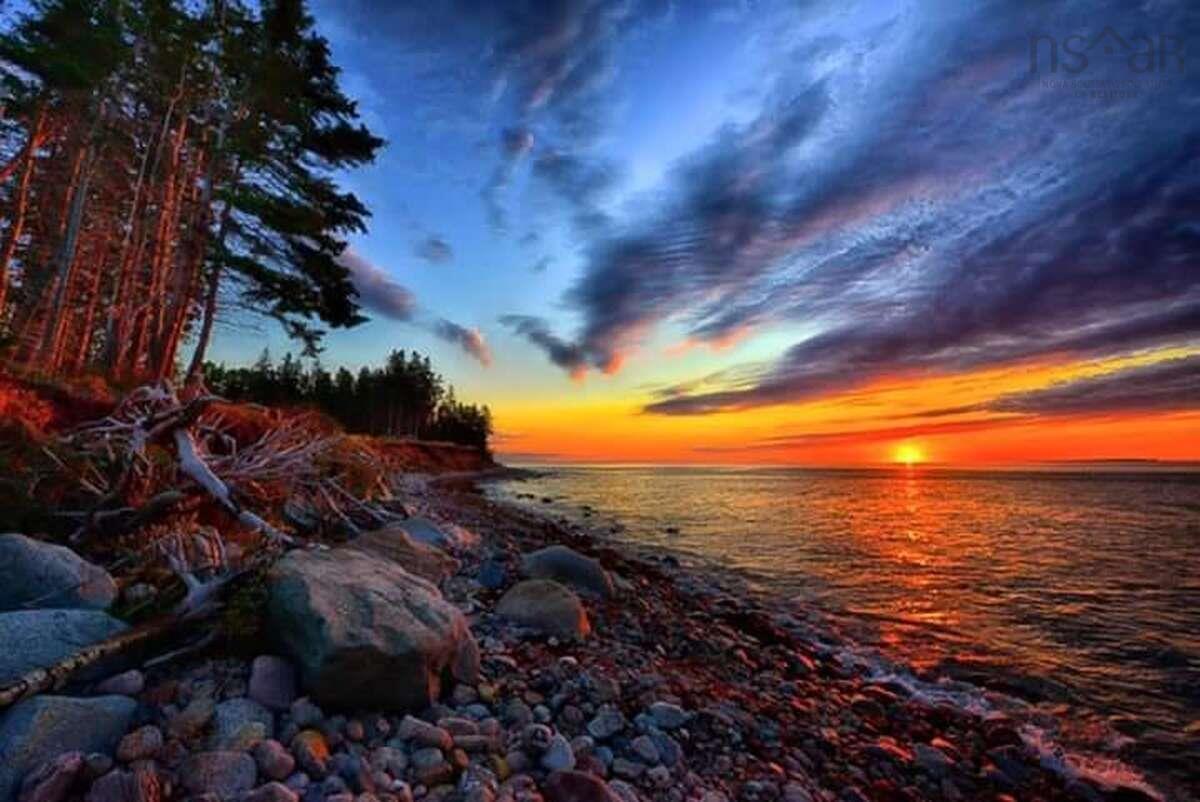 $1,995,000.00: 45227 Cabot Trail, North Shore