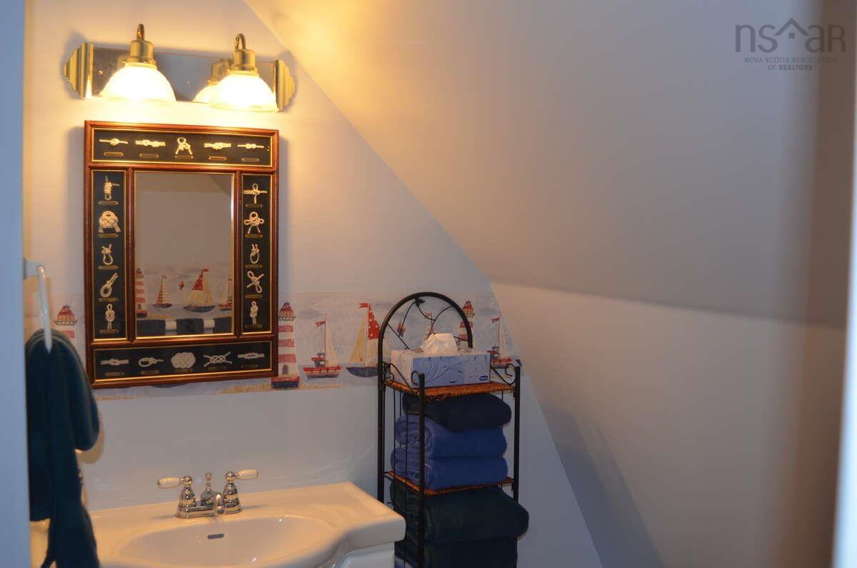 $1,995,000.00: 45227 Cabot Trail, North Shore