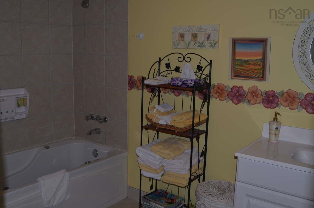 $1,995,000.00: 45227 Cabot Trail, North Shore