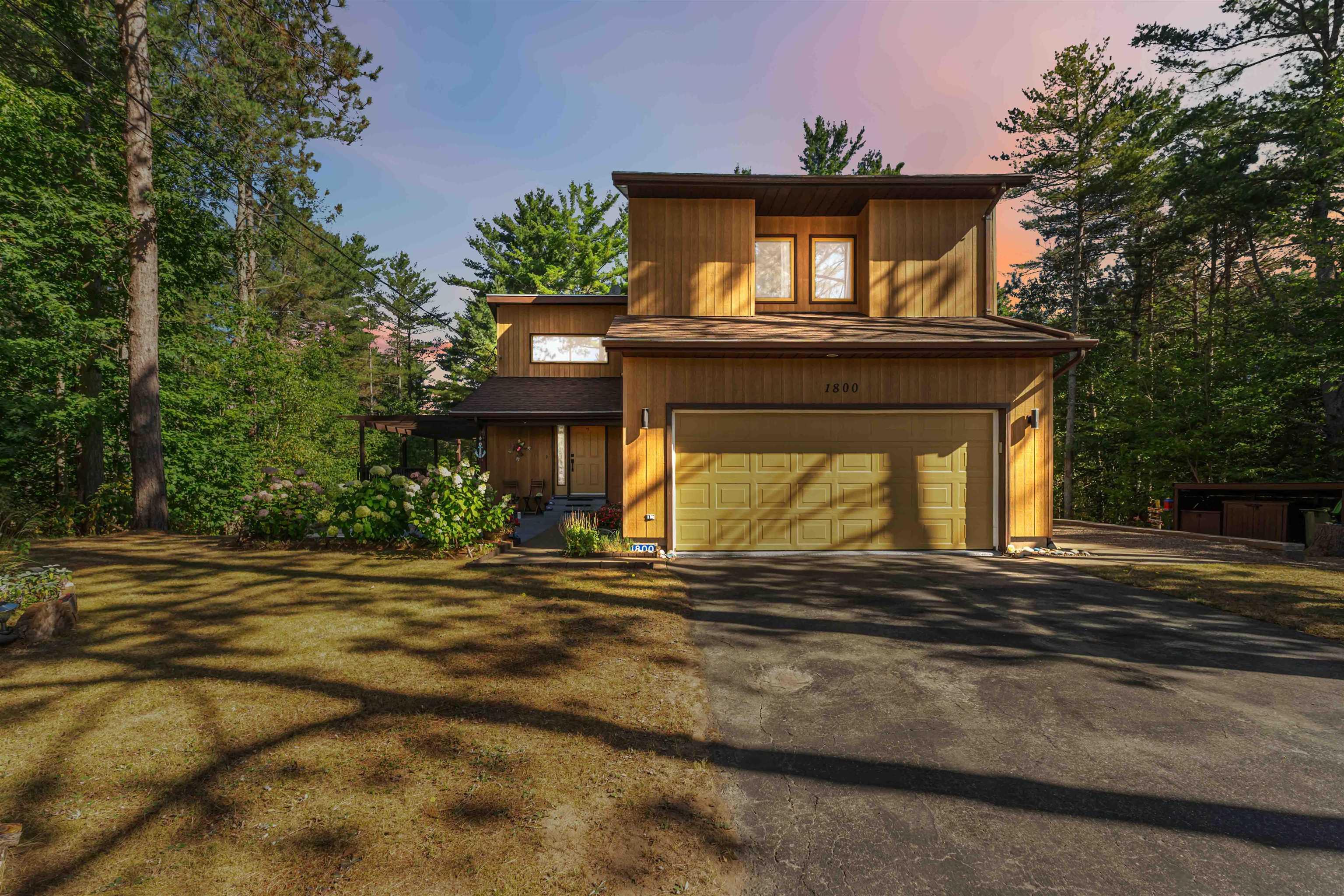 $614,900.00: 1800 Cartier Court, Kingston