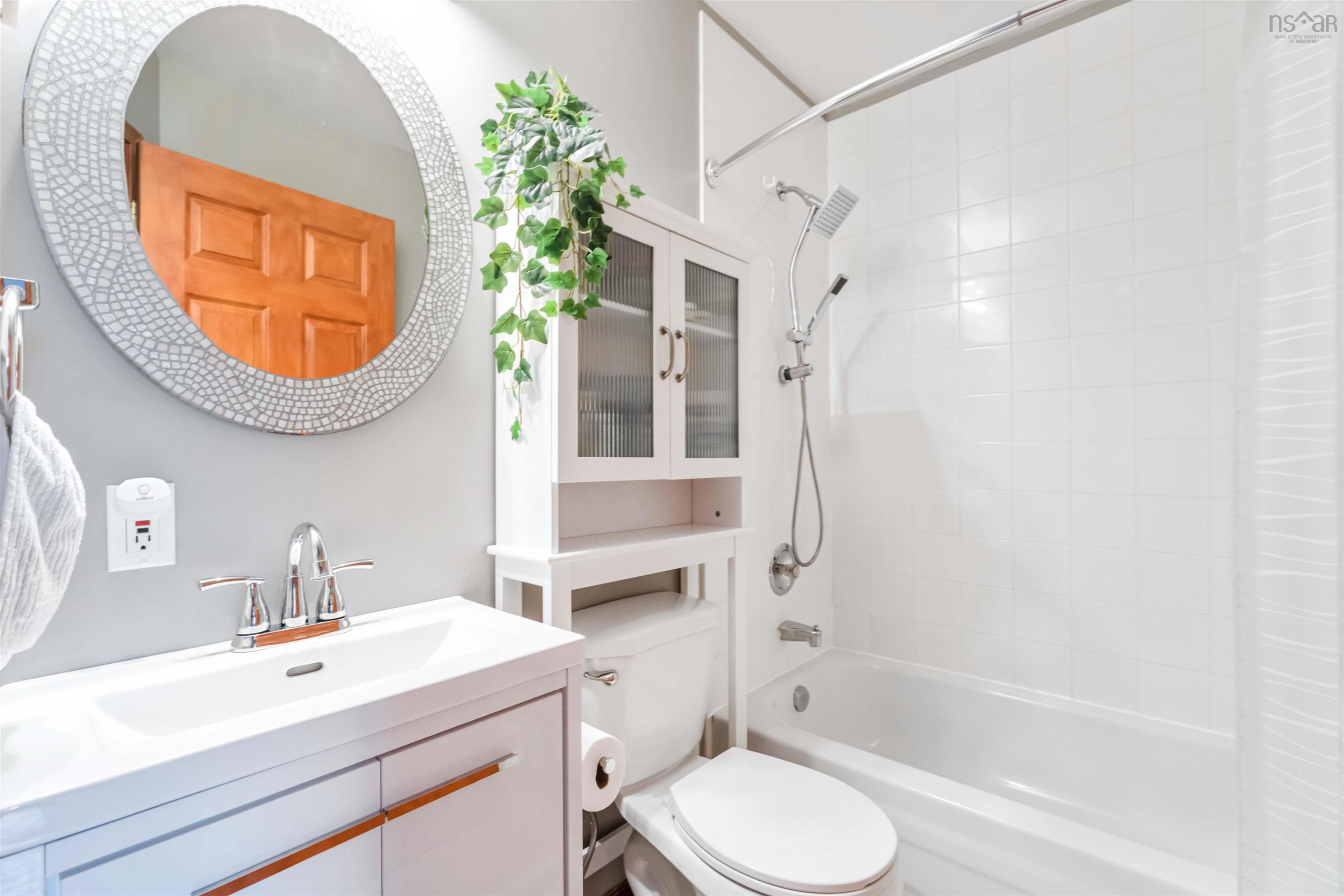 $614,900.00: 1800 Cartier Court, Kingston