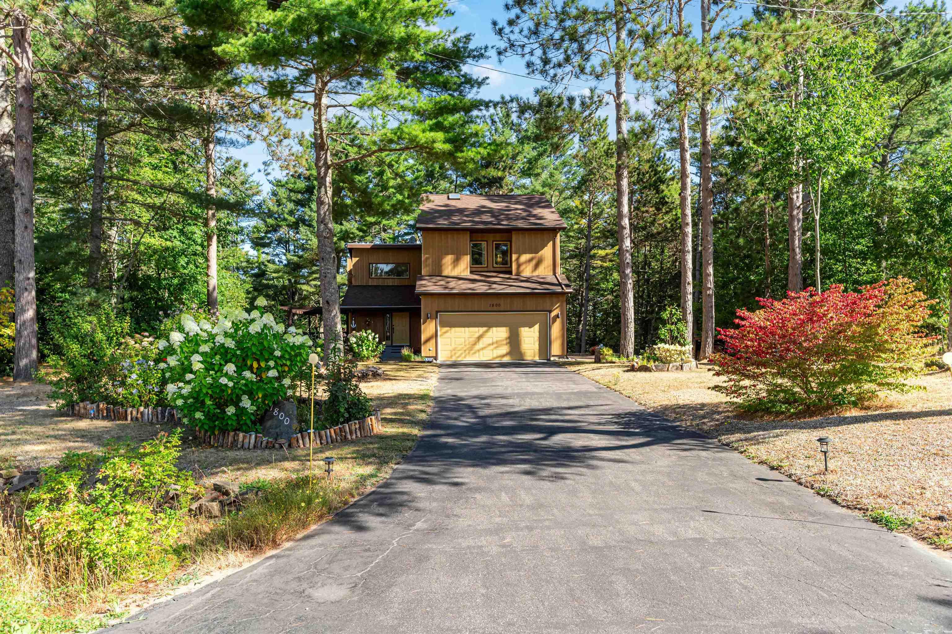 $614,900.00: 1800 Cartier Court, Kingston