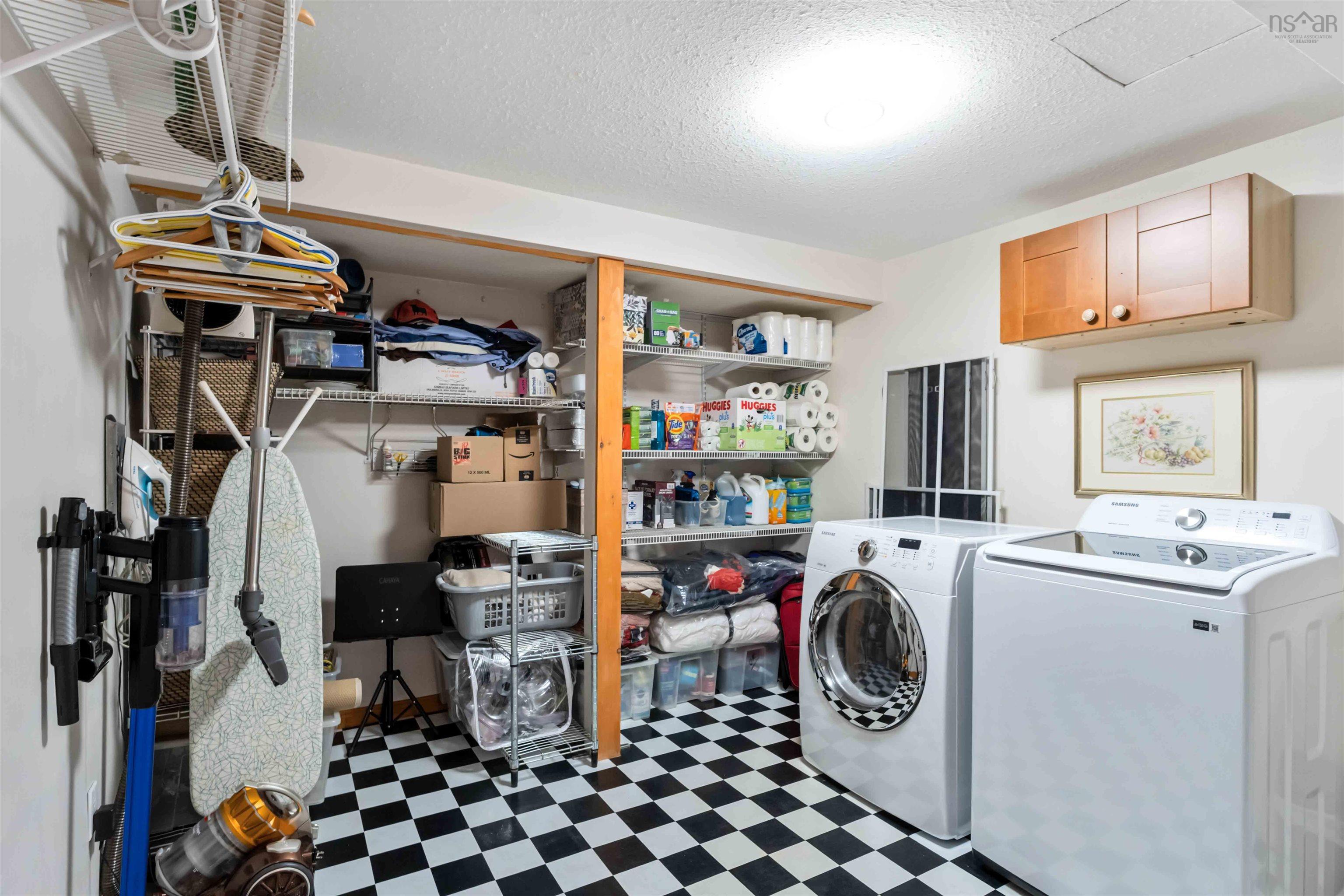 $614,900.00: 1800 Cartier Court, Kingston