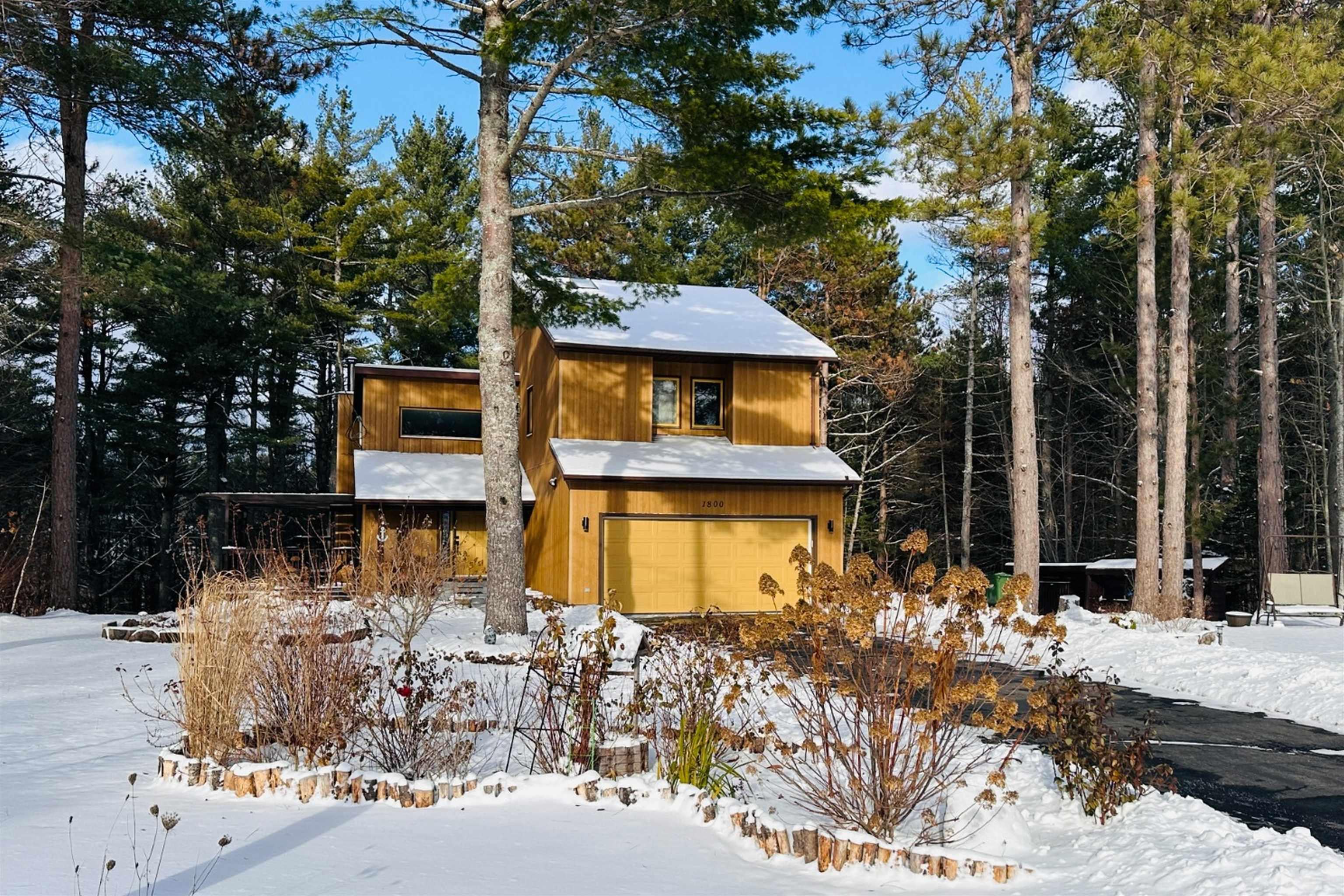 $614,900.00: 1800 Cartier Court, Kingston