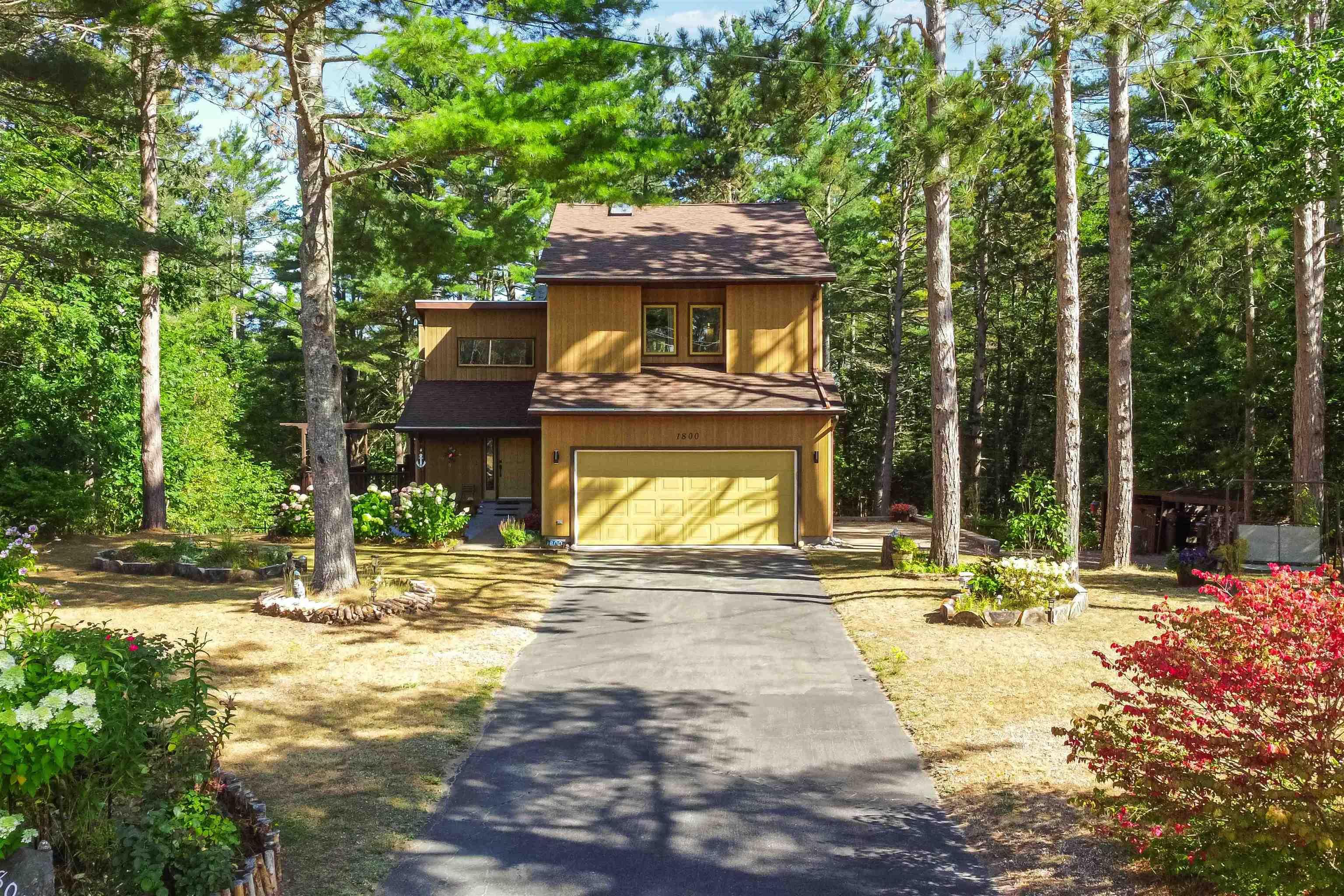 $614,900.00: 1800 Cartier Court, Kingston