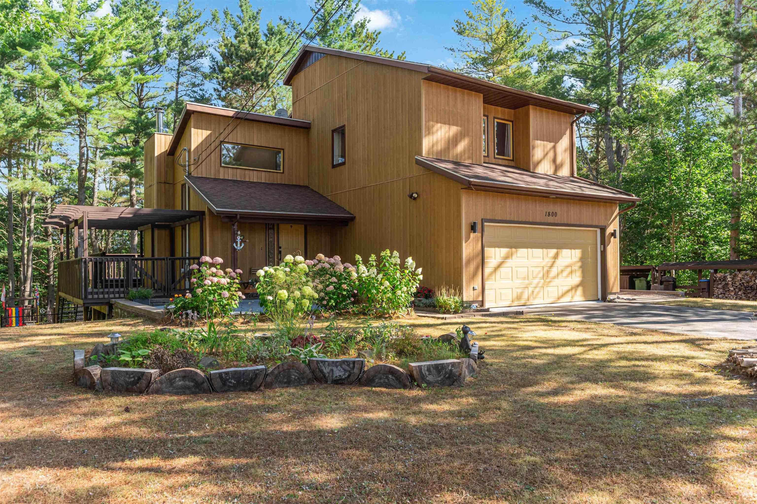 $614,900.00: 1800 Cartier Court, Kingston