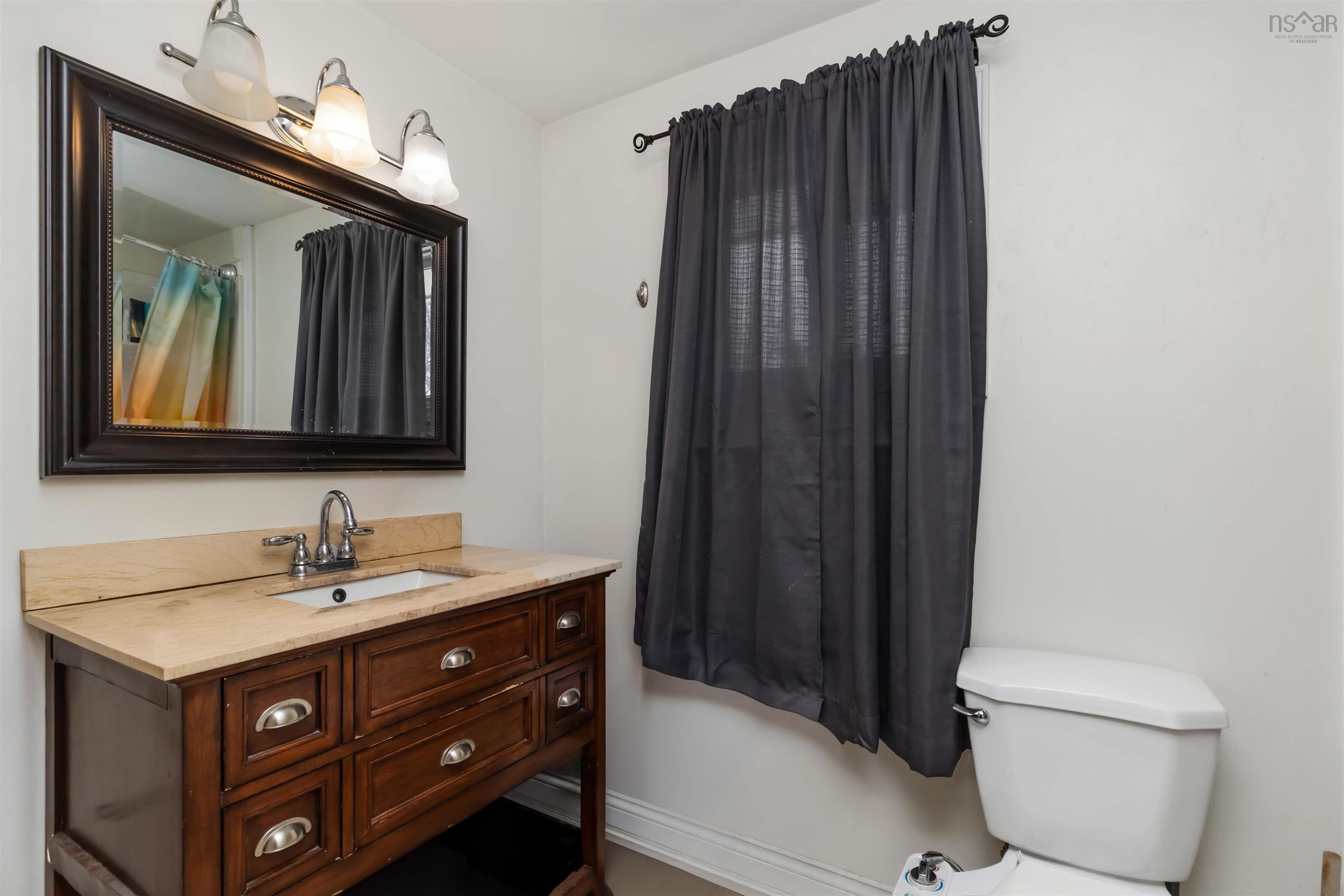 8a Marilyn Drive, Dartmouth, NS (MLS 202601211)