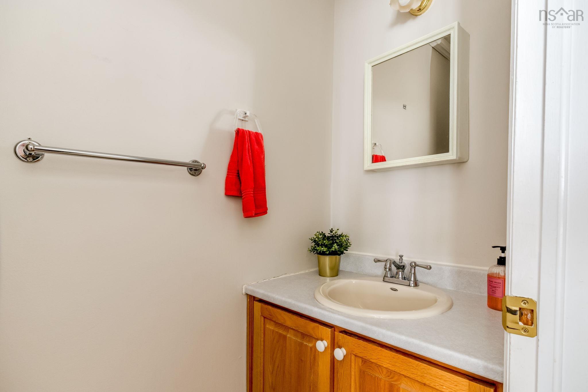 44 Haddad Drive, Lower Sackville, NS (MLS 202601219)