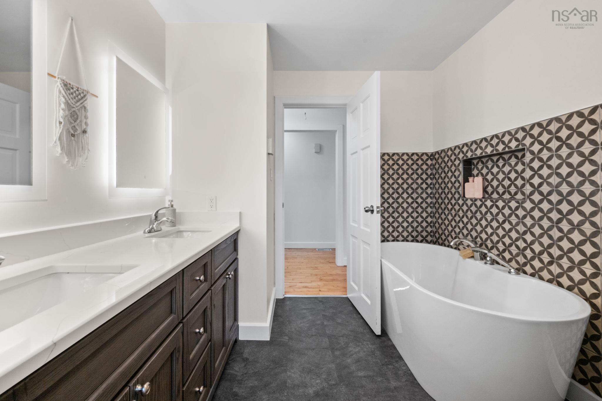 160 Dyke Road, Cow Bay, NS (MLS 202601222)