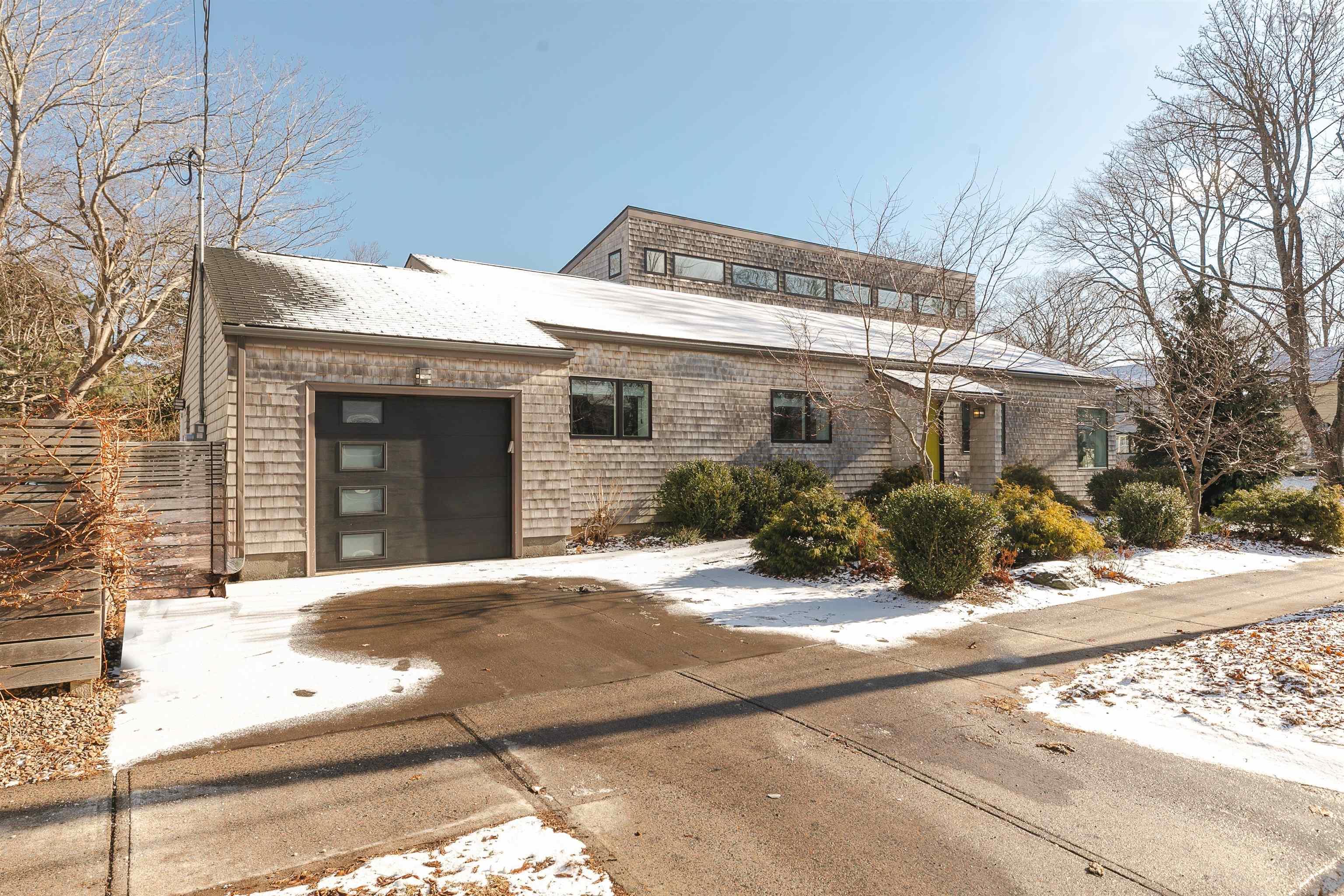 911 Greenwood Avenue, Halifax, NS (MLS® 202601227) | Halifax Real Estate | RE/MAX Halifax