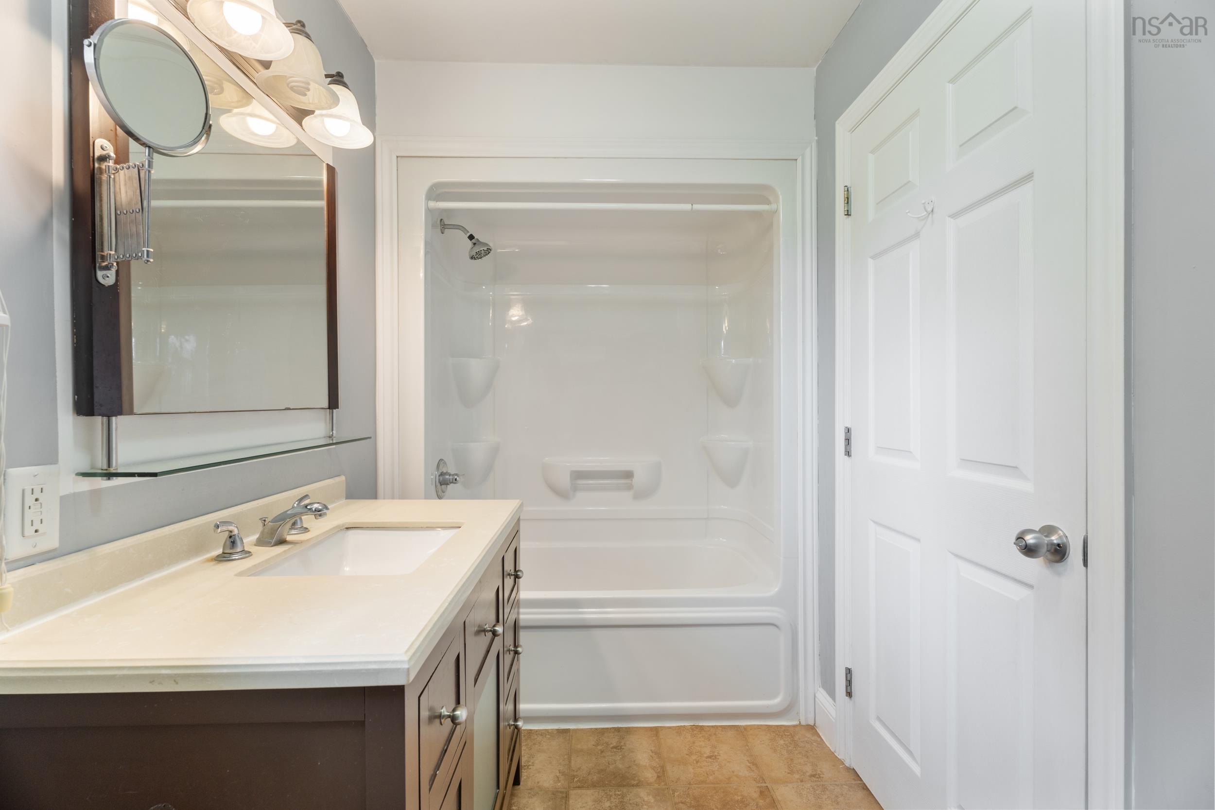 680 Hammonds Plains Road, Bedford, NS (MLS 202601228)