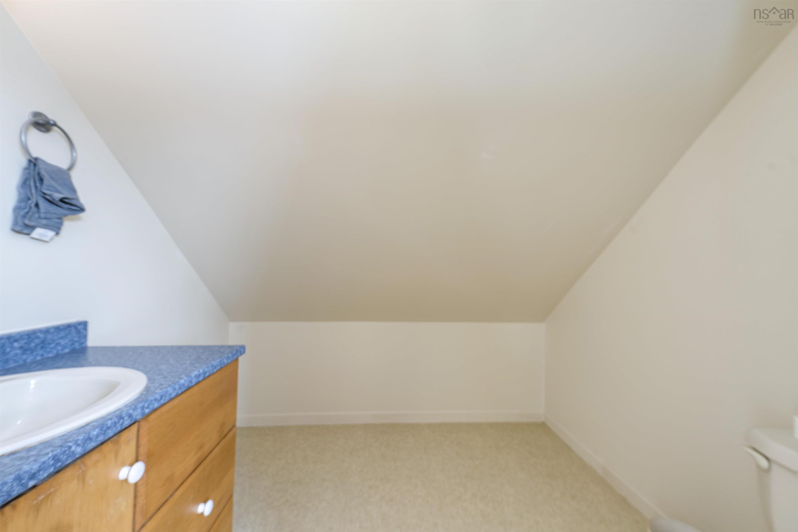 $800,000.00: 70 Hurricane Lane, Eastern Passage