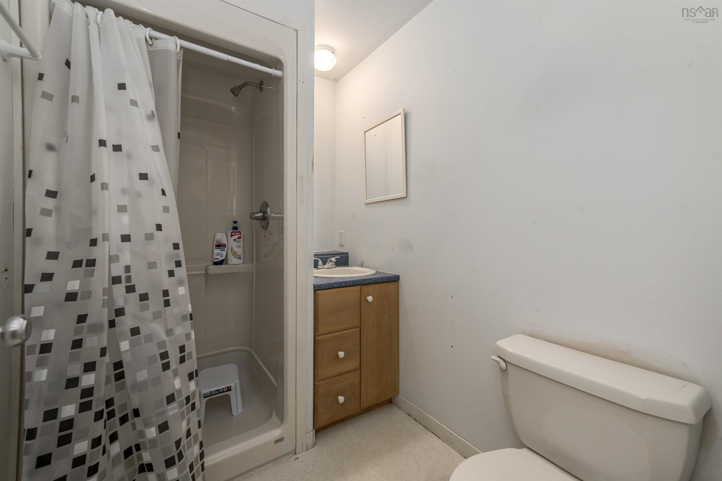 $800,000.00: 70 Hurricane Lane, Eastern Passage