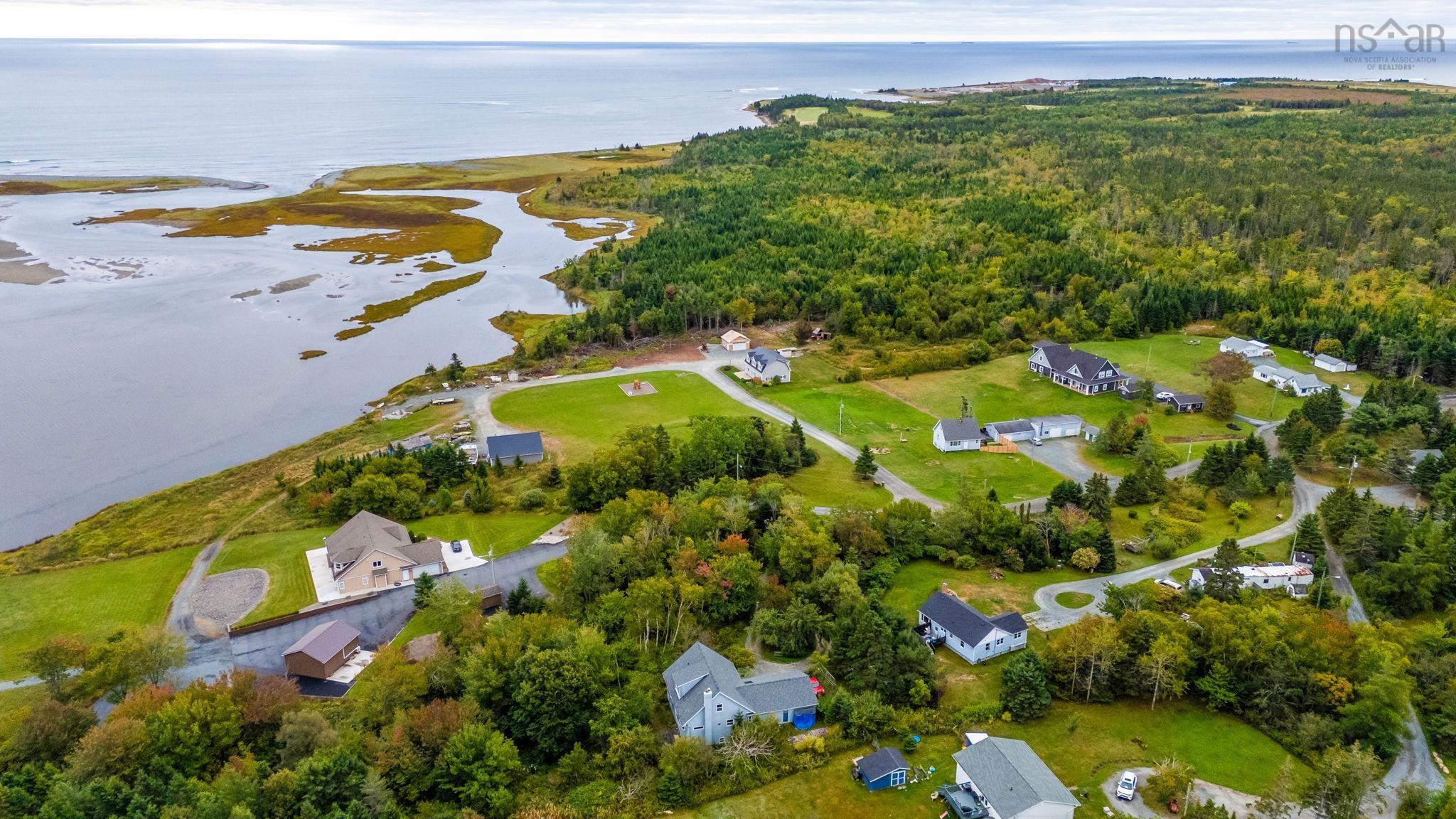 $800,000.00: 70 Hurricane Lane, Eastern Passage