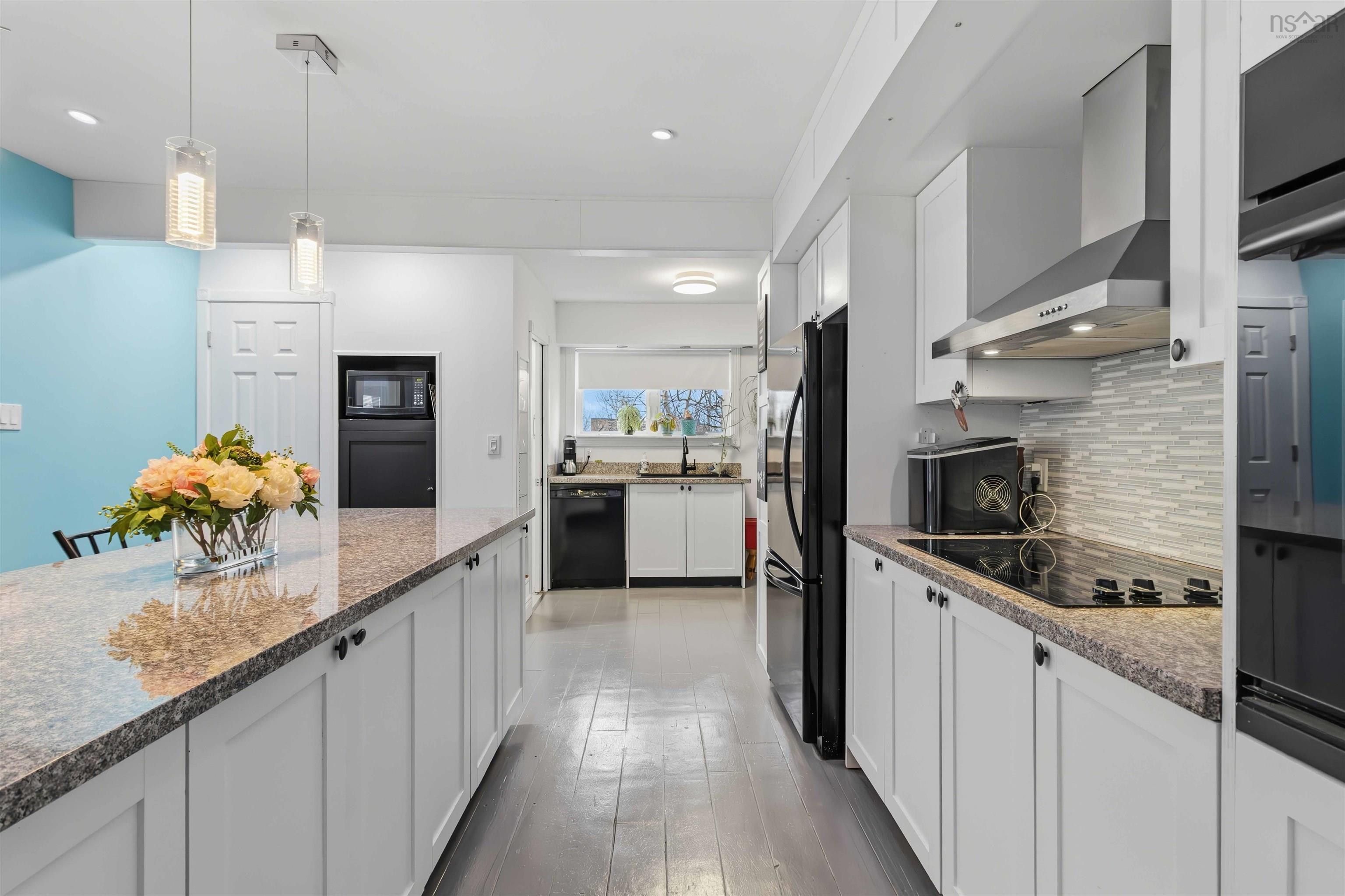 $725,000.00: 35 McFatridge Road, Fairview