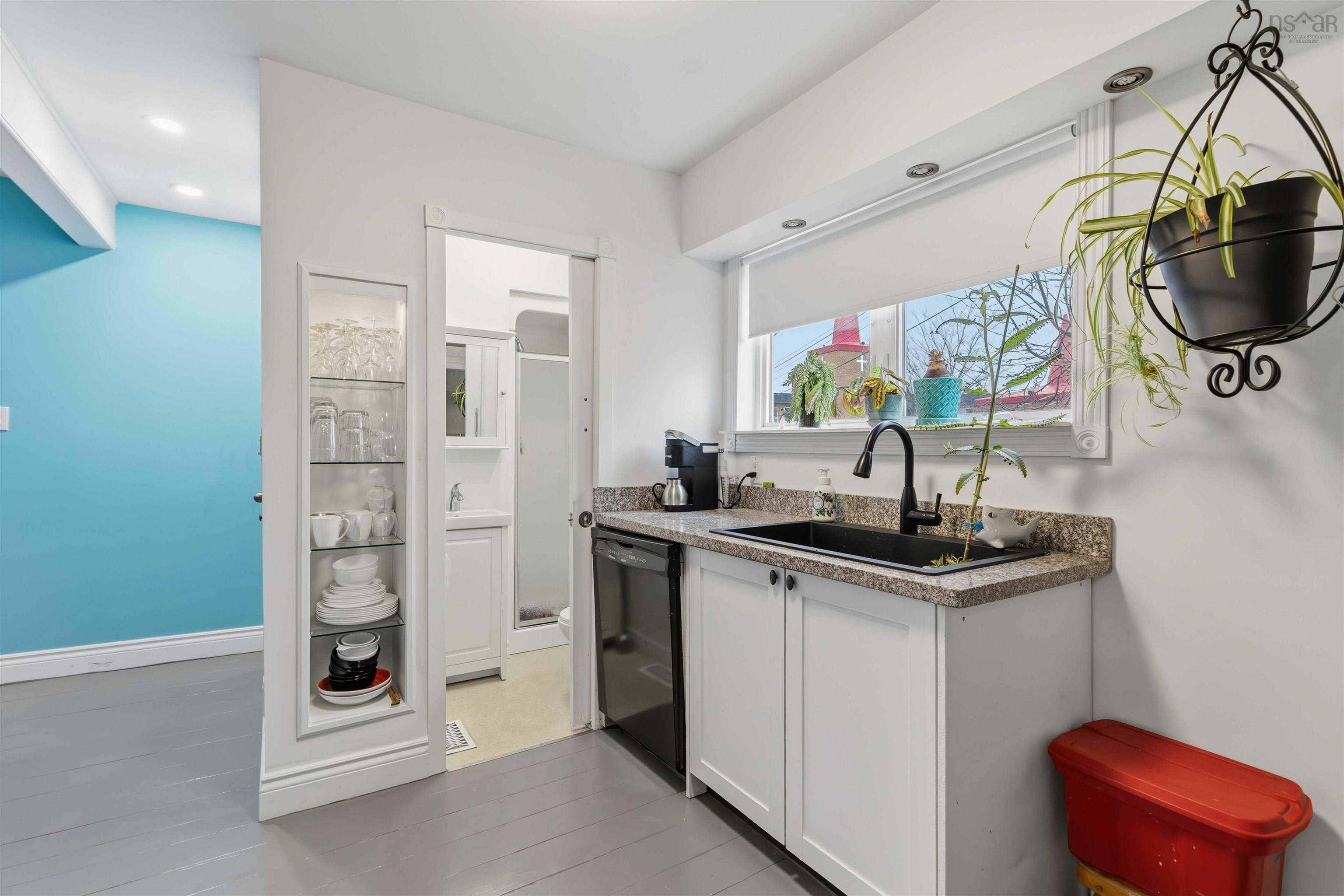 $725,000.00: 35 McFatridge Road, Fairview