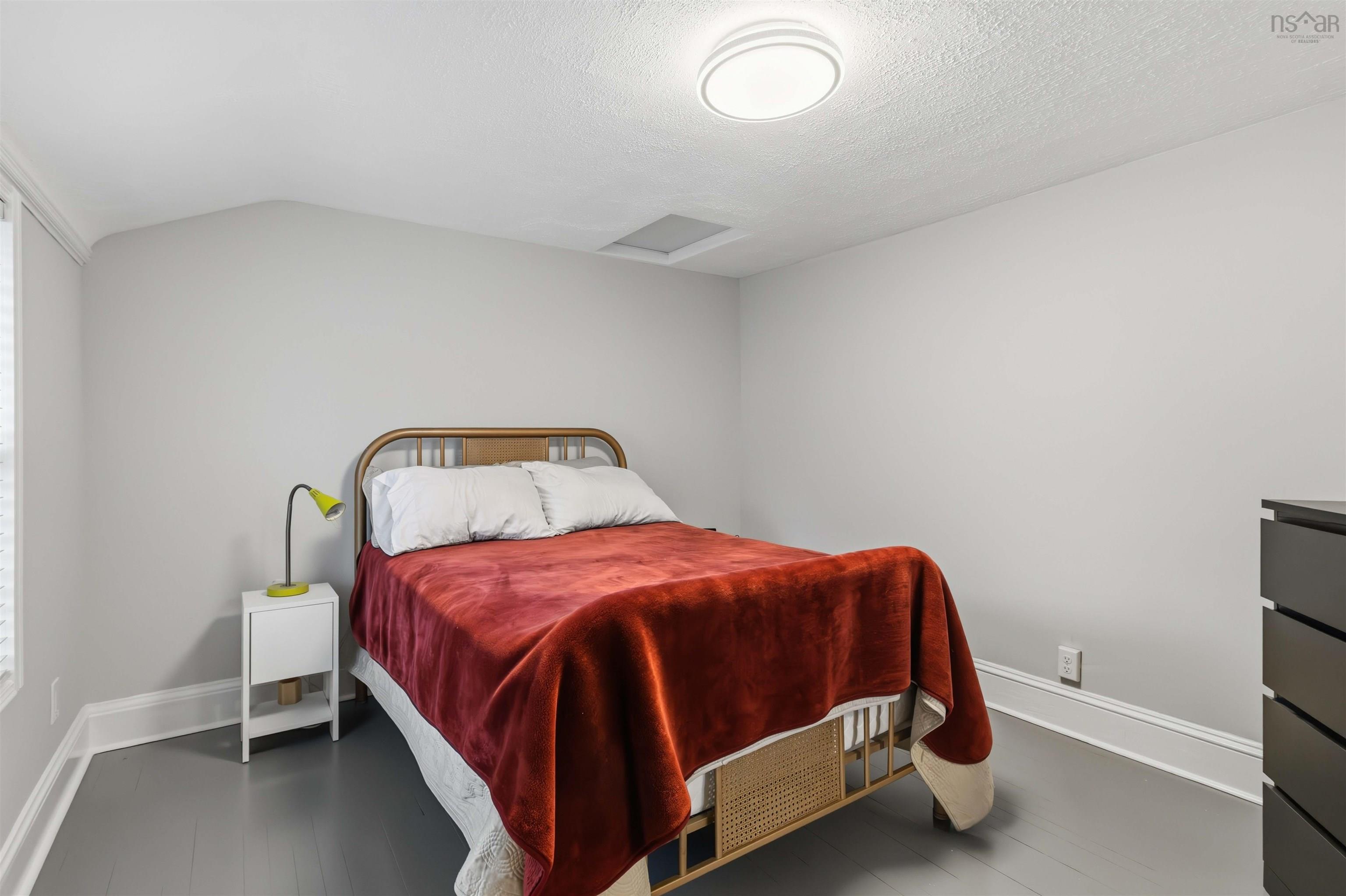 $725,000.00: 35 McFatridge Road, Fairview