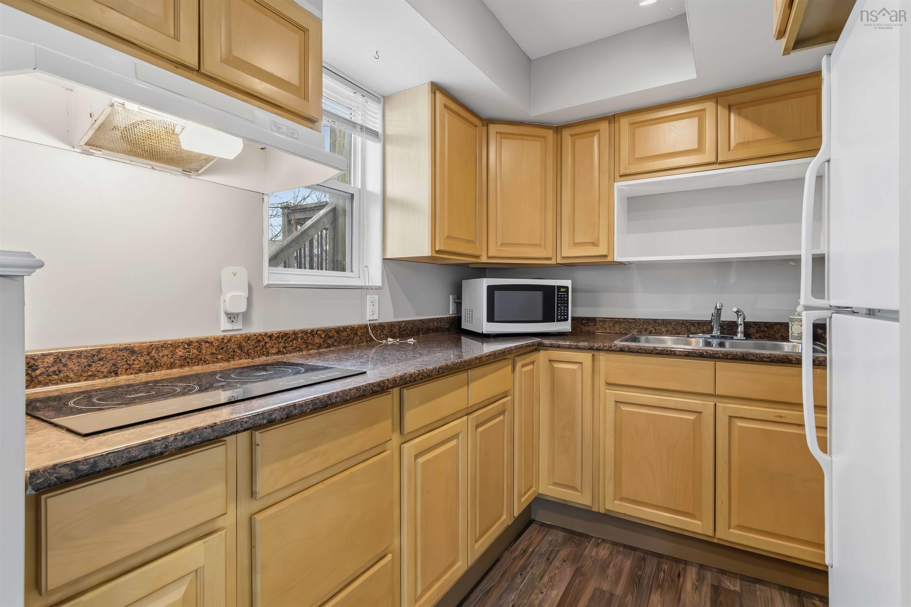 $725,000.00: 35 McFatridge Road, Fairview