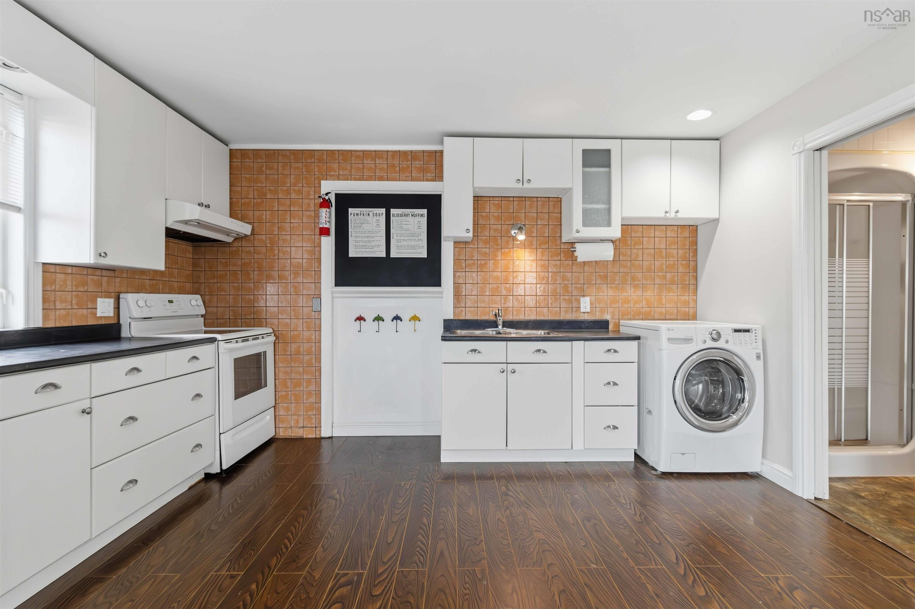 $725,000.00: 35 McFatridge Road, Fairview