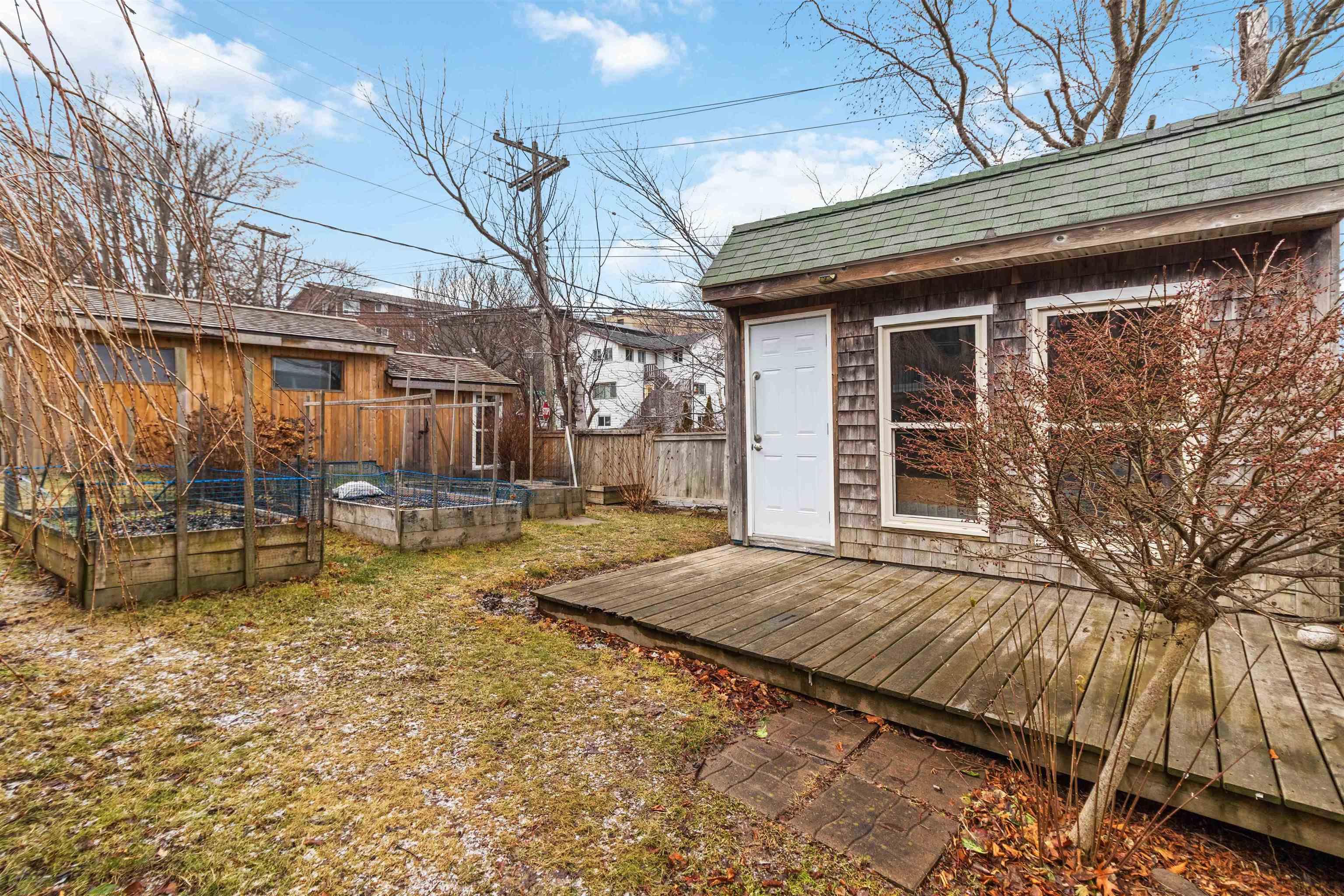 $725,000.00: 35 McFatridge Road, Fairview