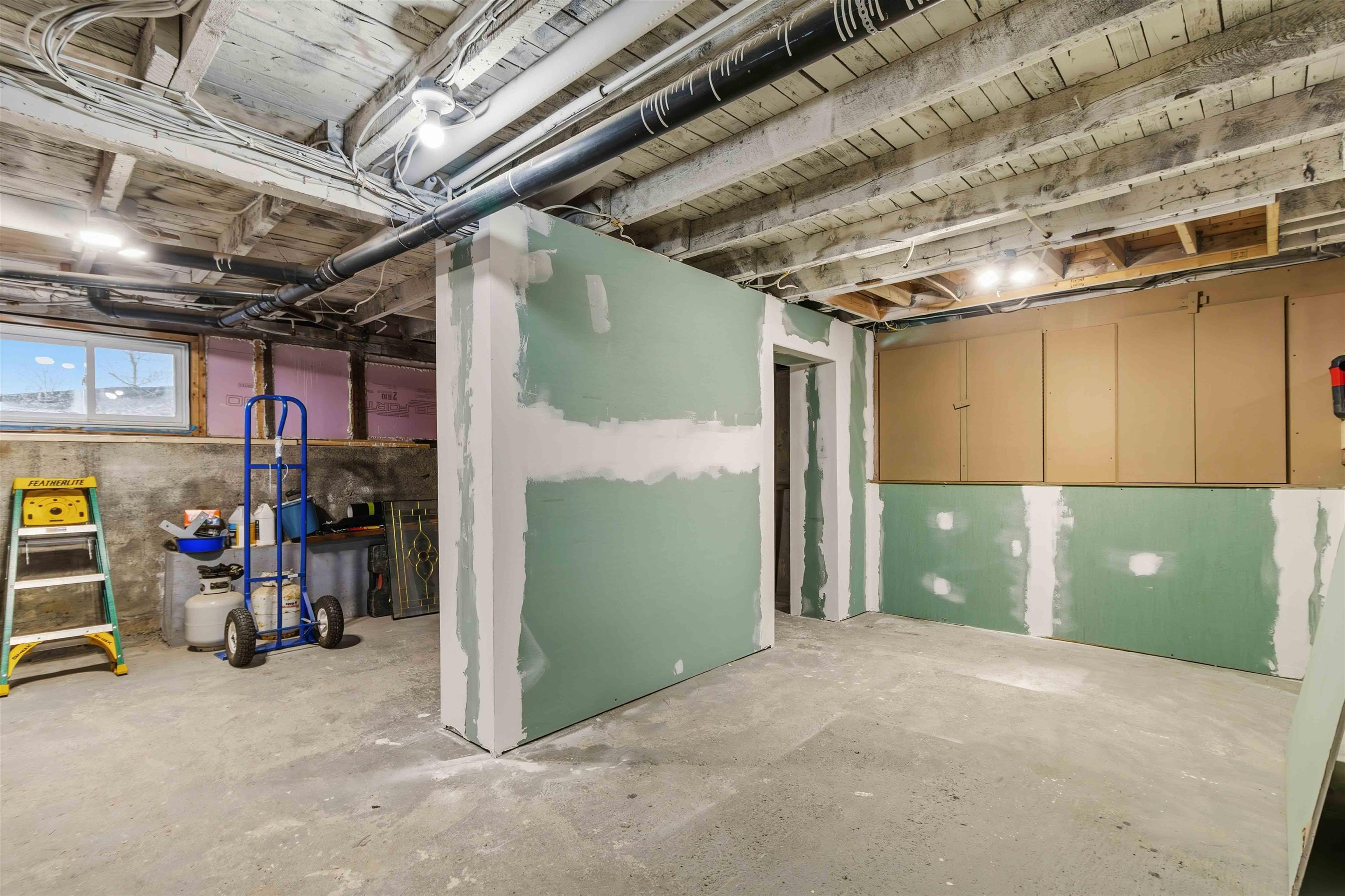 $725,000.00: 35 McFatridge Road, Fairview