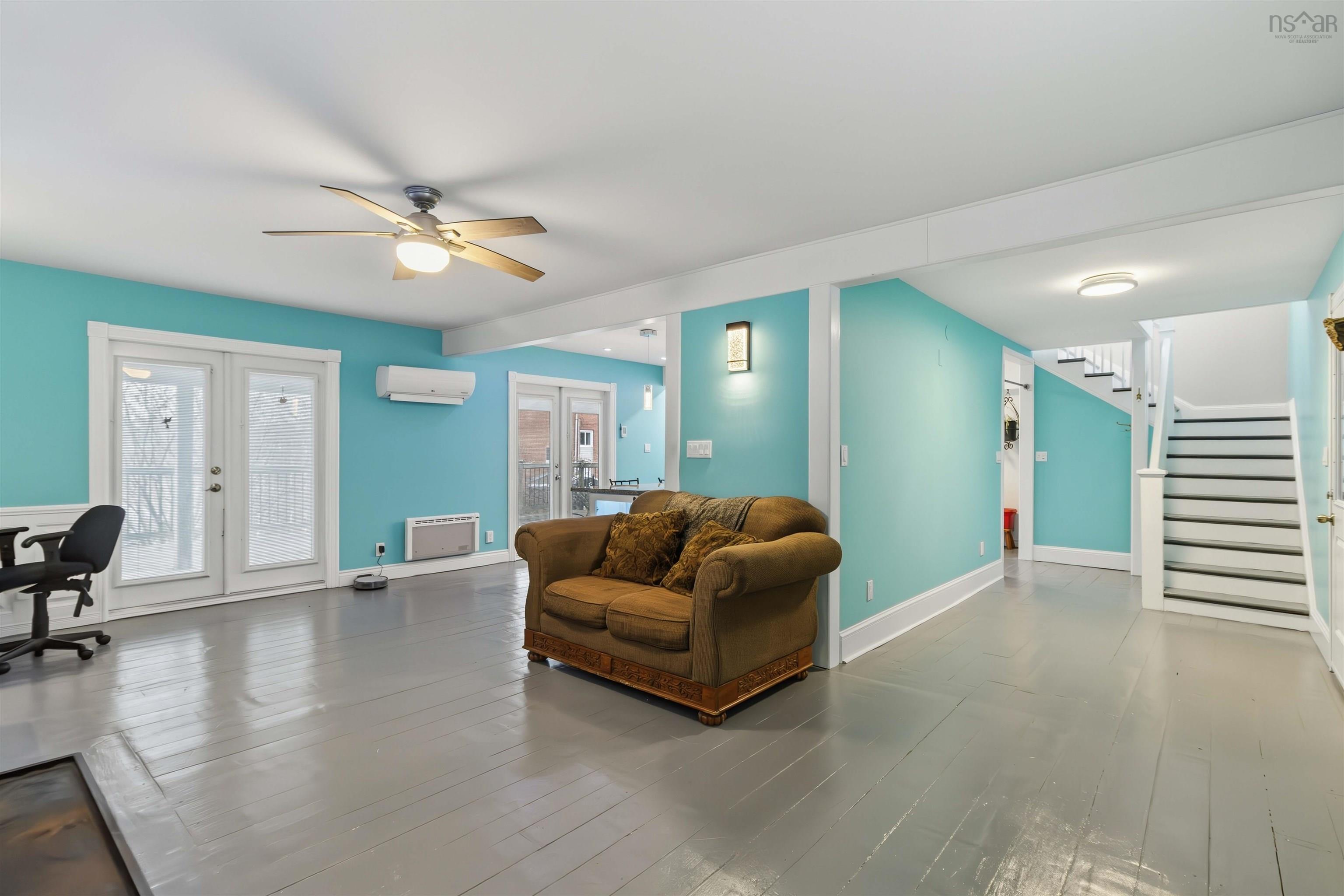 $725,000.00: 35 McFatridge Road, Fairview