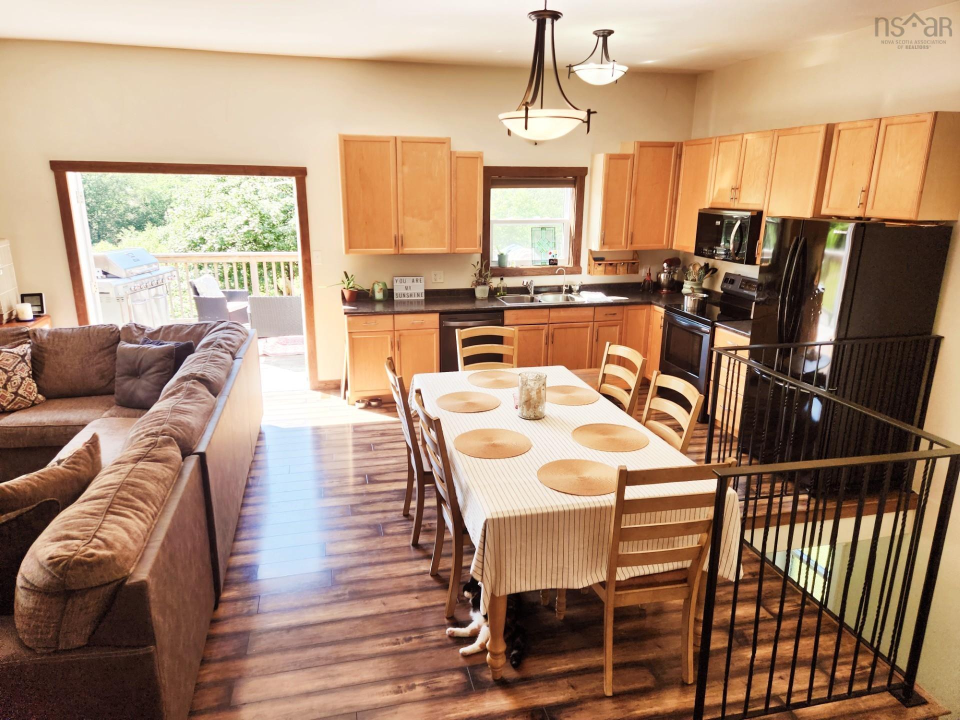 $339,000.00: 27859 Cabot Trail Road, Dingwall