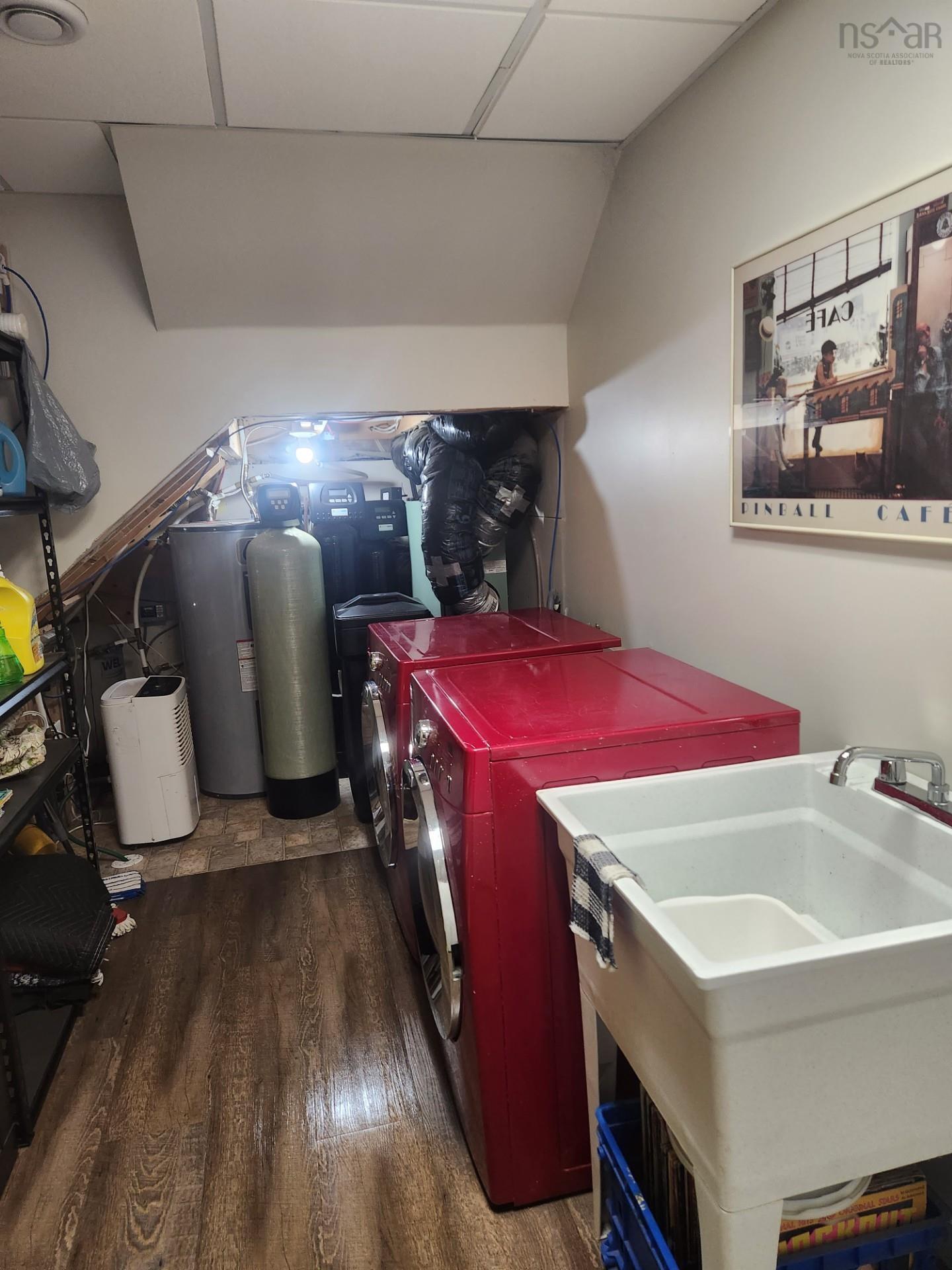 $339,000.00: 27859 Cabot Trail Road, Dingwall