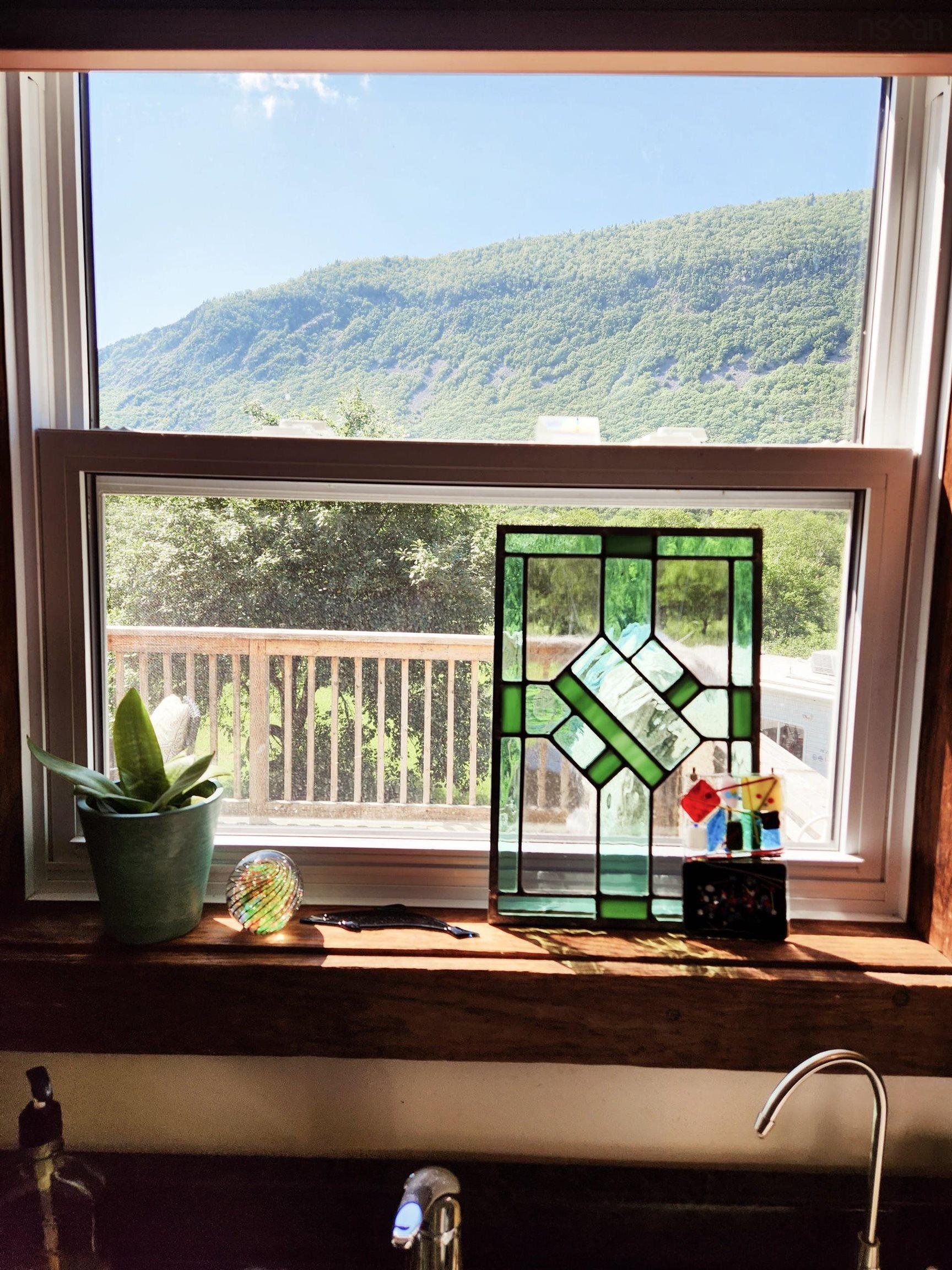 $339,000.00: 27859 Cabot Trail Road, Dingwall