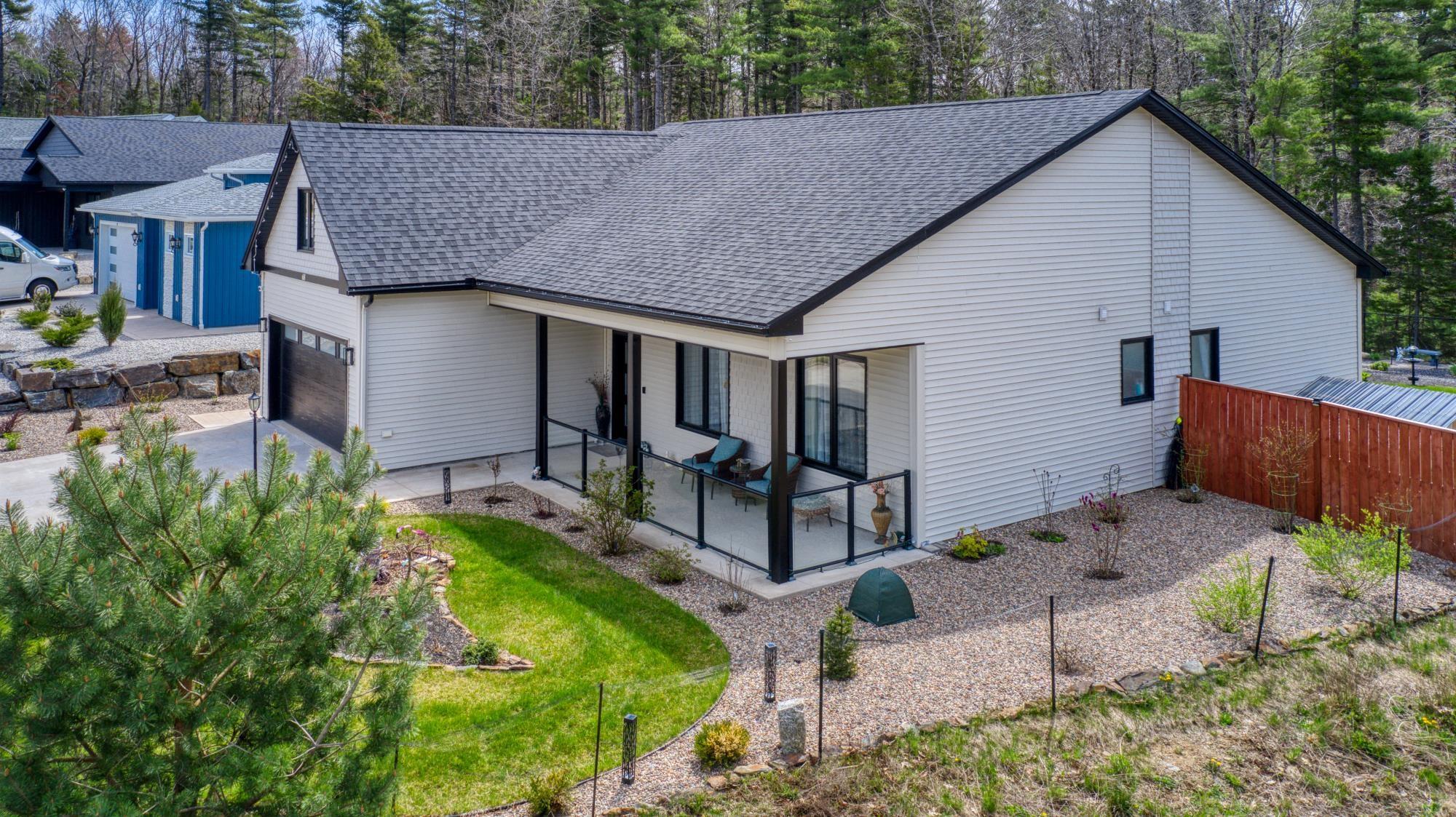 $689,000.00: 17 Soleil Crescent, Conquerall Mills