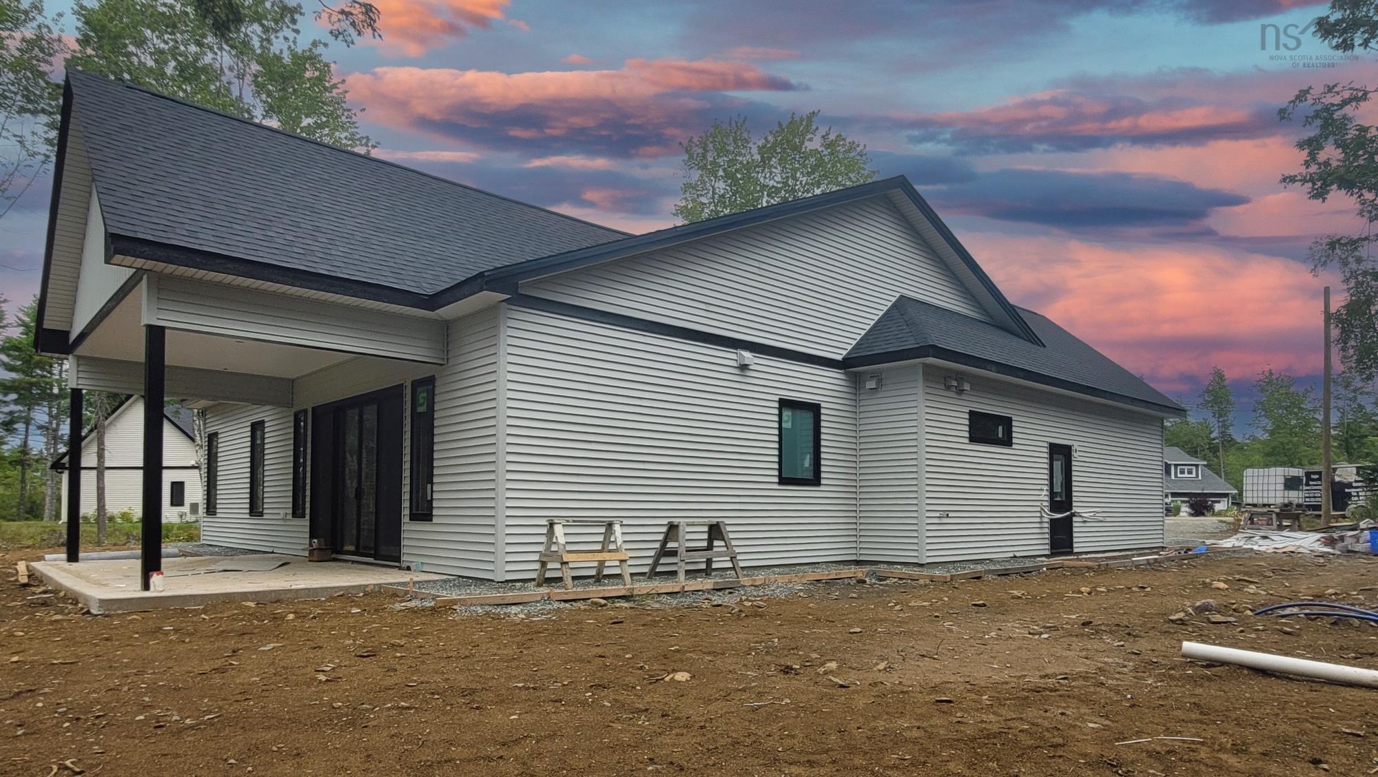 $689,000.00: 17 Soleil Crescent, Conquerall Mills