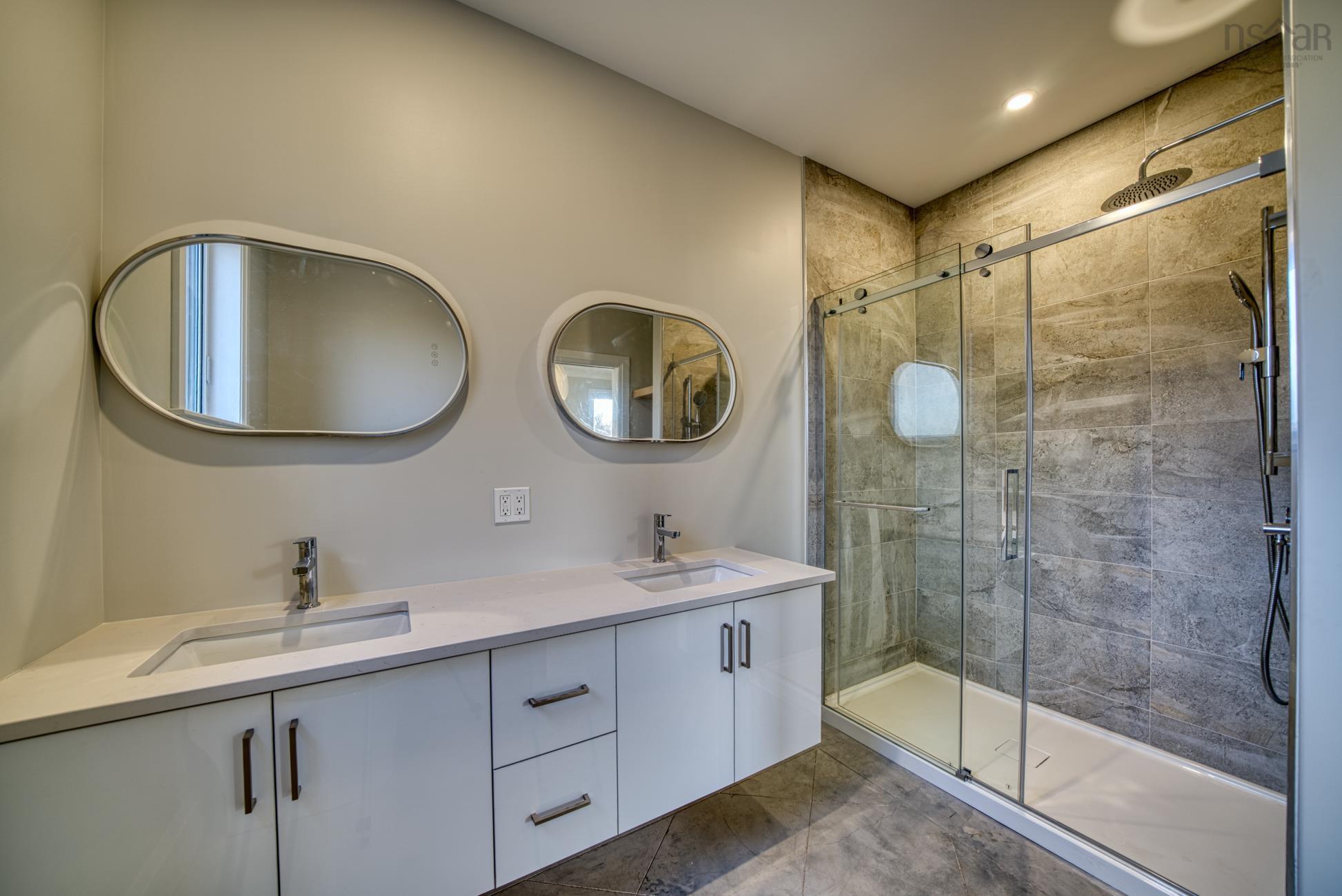 $689,000.00: 17 Soleil Crescent, Conquerall Mills