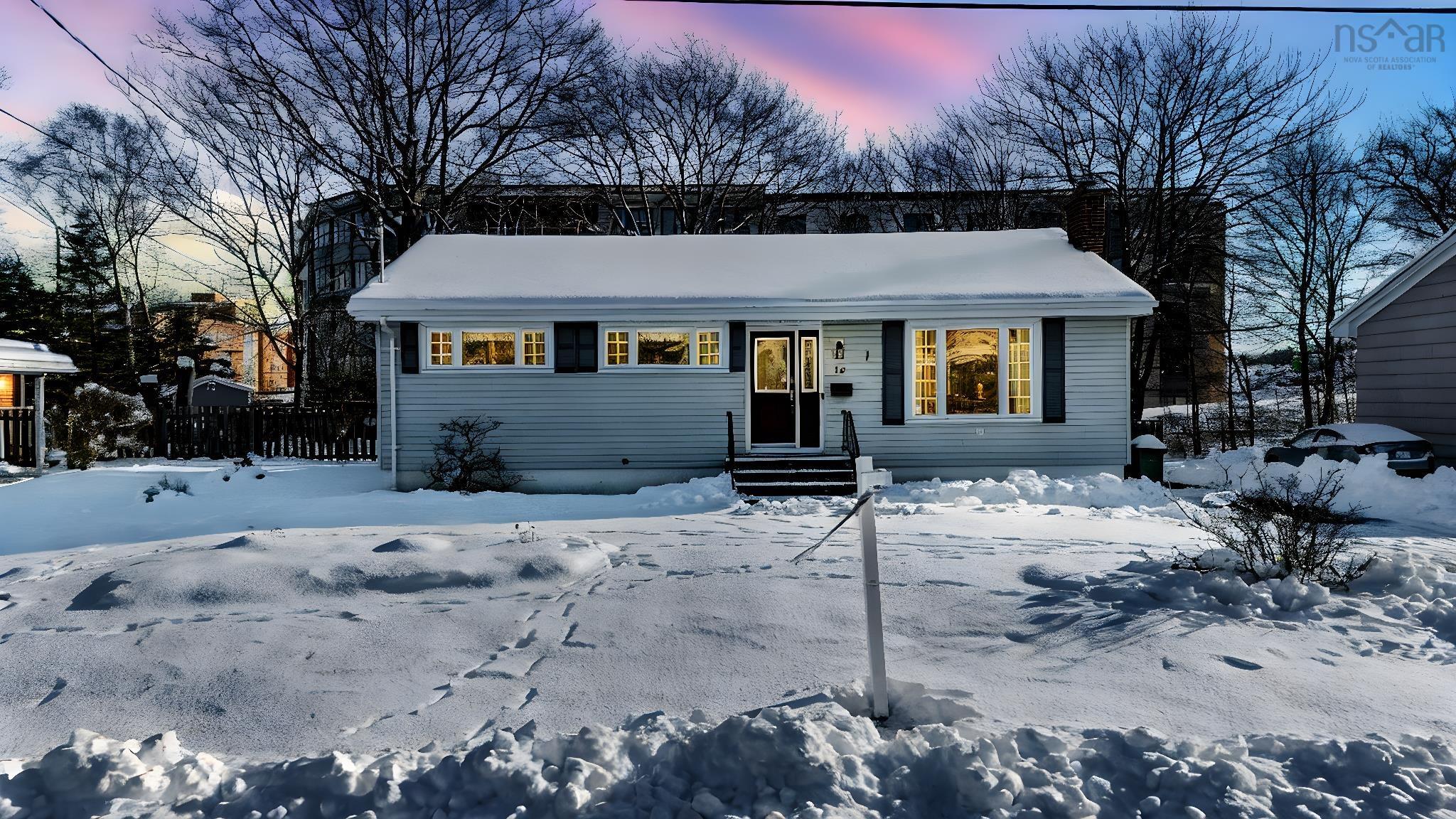 16 Canary Crescent, Halifax, NS (MLS® 202601274) | Halifax Real Estate | RE/MAX Halifax
