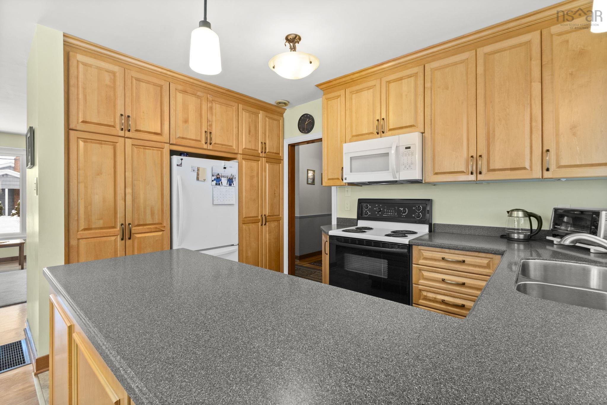 16 Canary Crescent, Halifax, NS (MLS 202601274)