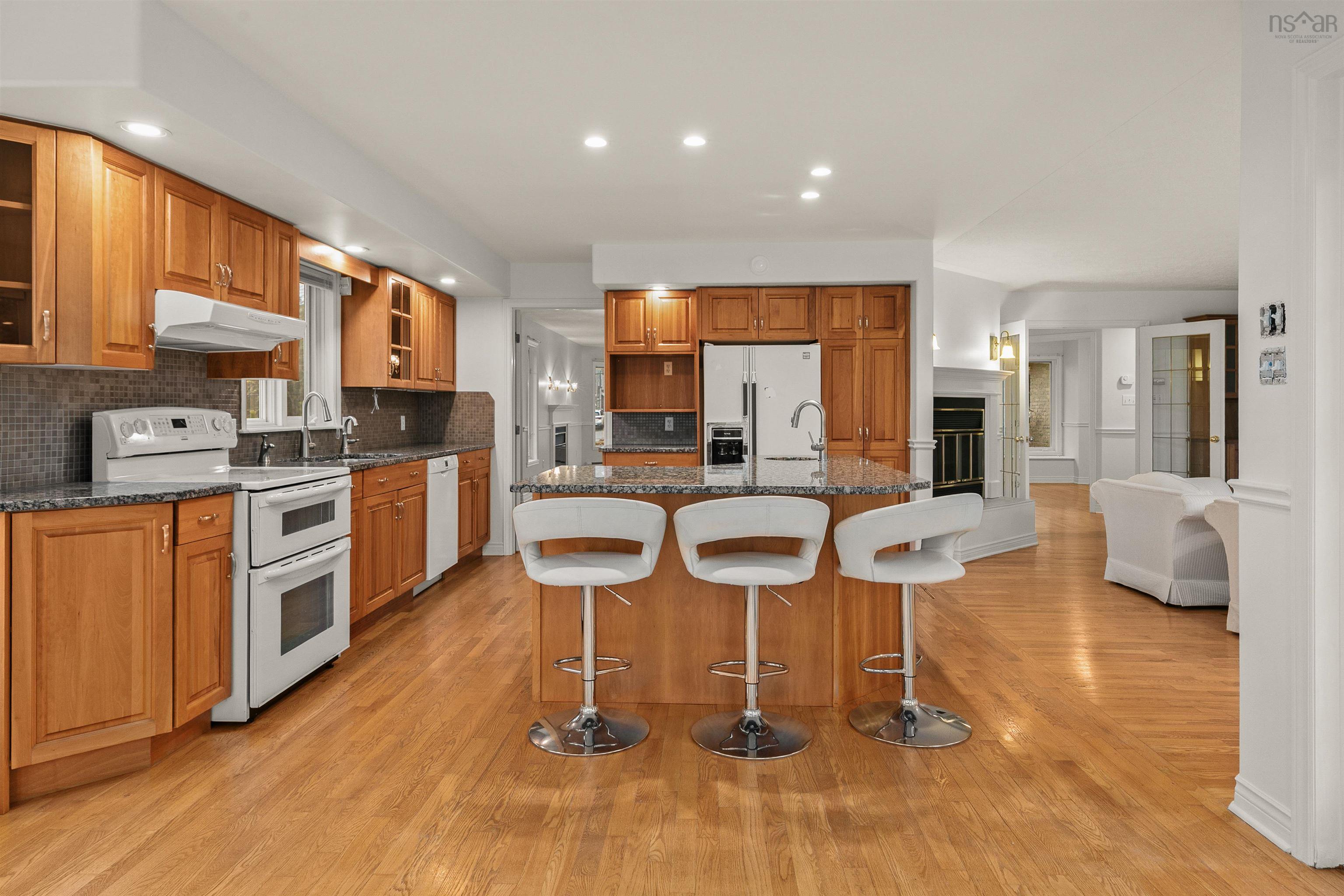 211 Kingswood Drive, Hammonds Plains, NS (MLS 202601283)