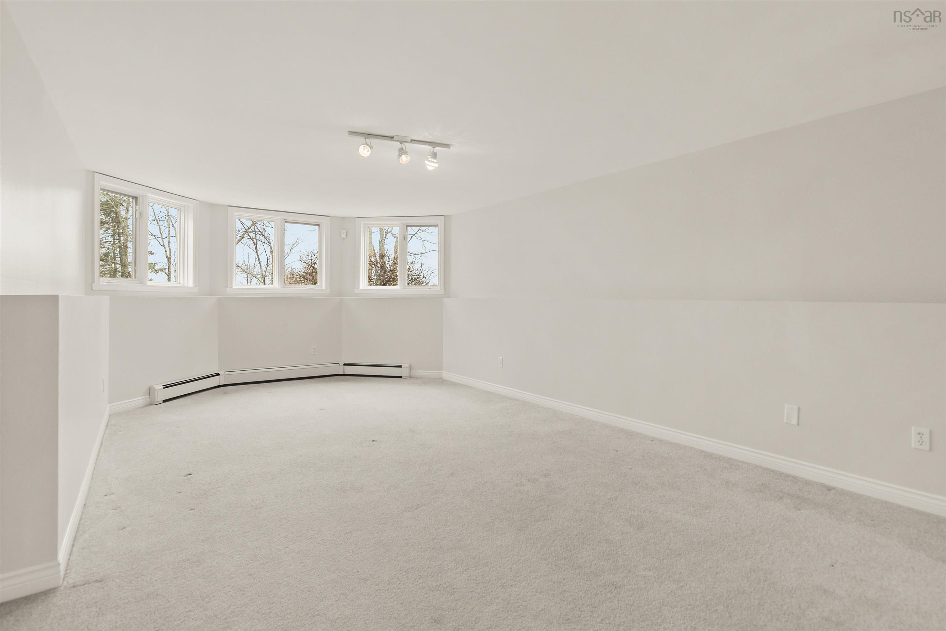 211 Kingswood Drive, Hammonds Plains, NS (MLS 202601283)