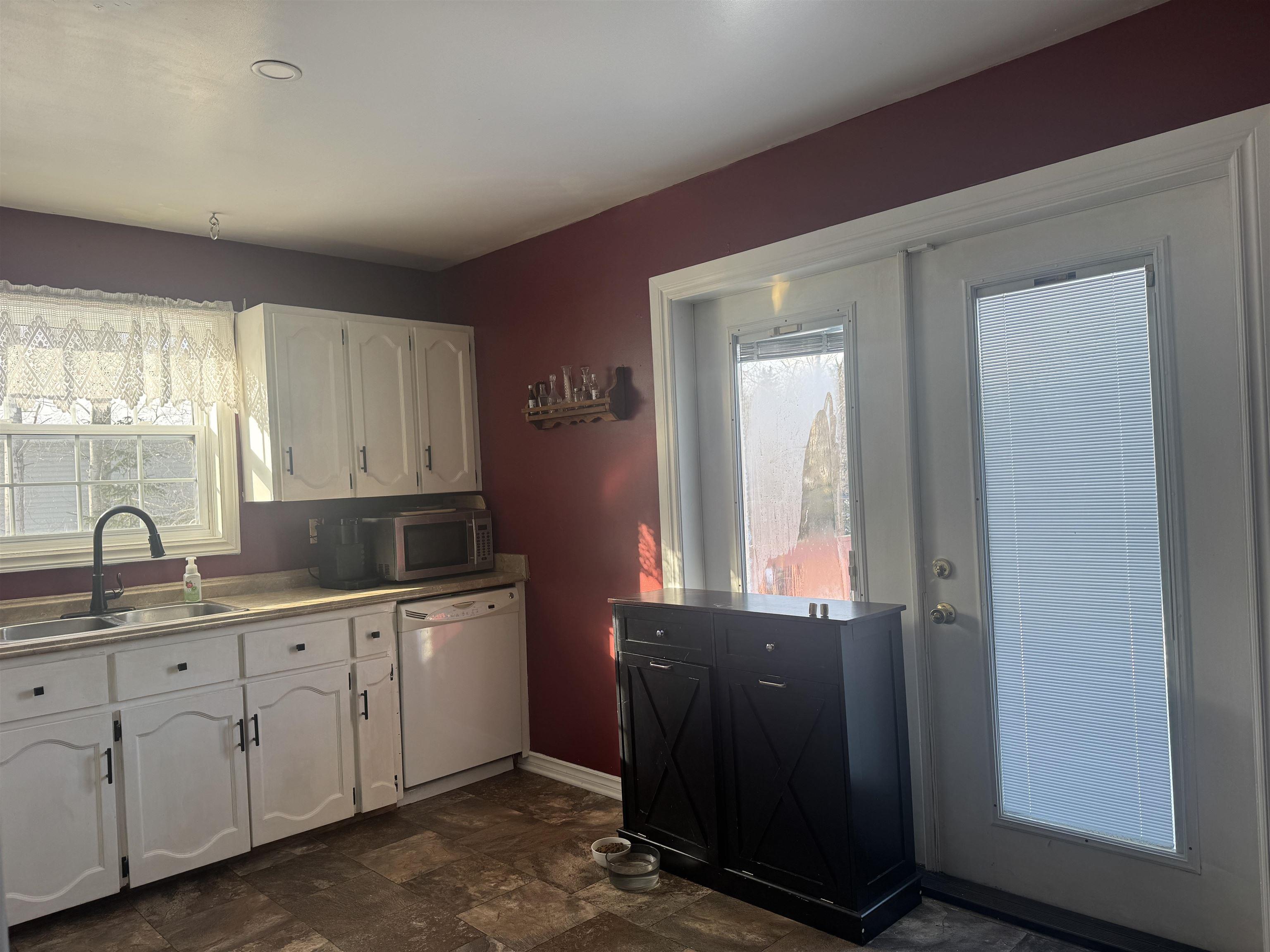 $269,000.00: 739 Mill Pond Road, Millville