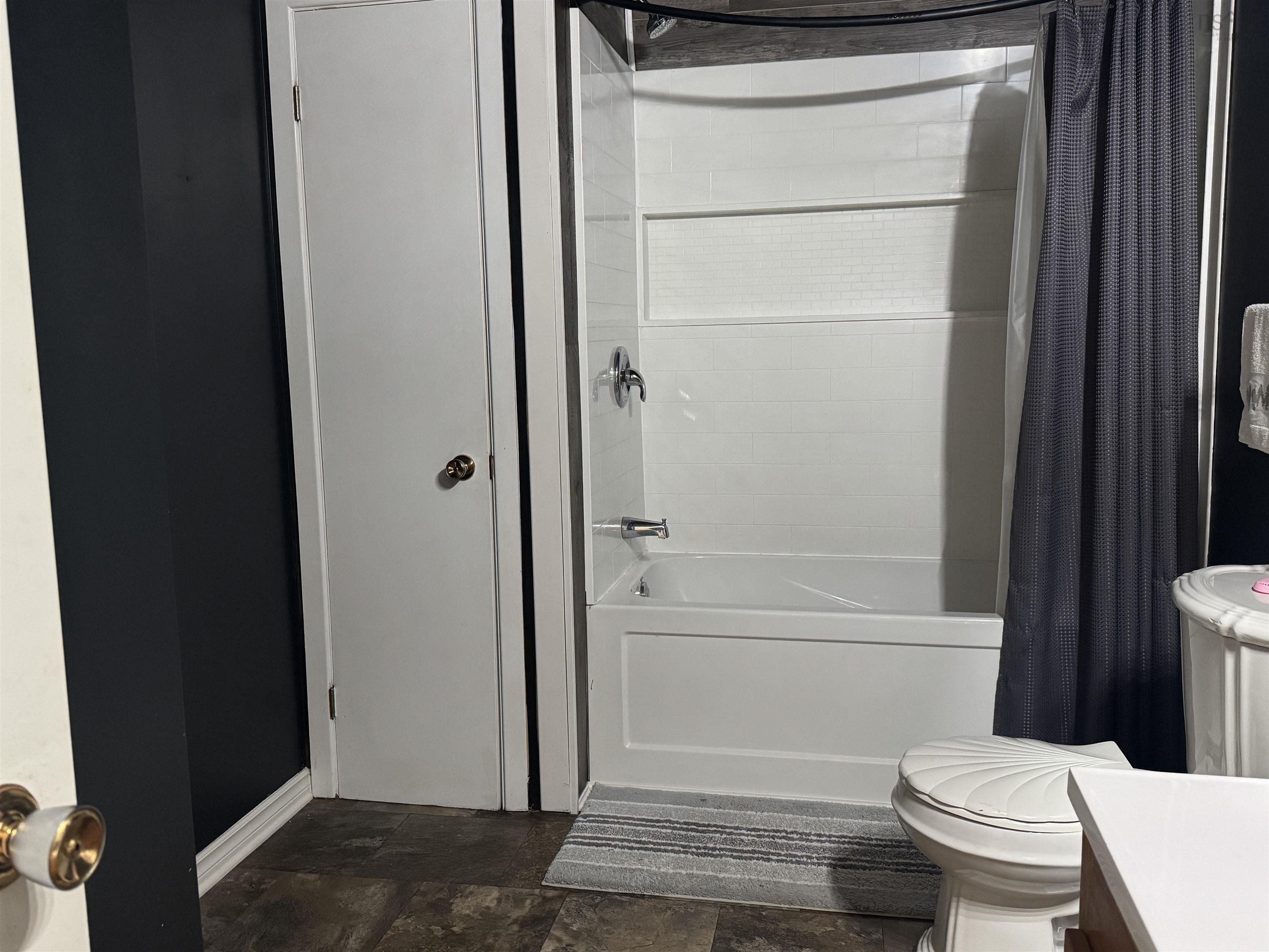 $269,000.00: 739 Mill Pond Road, Millville