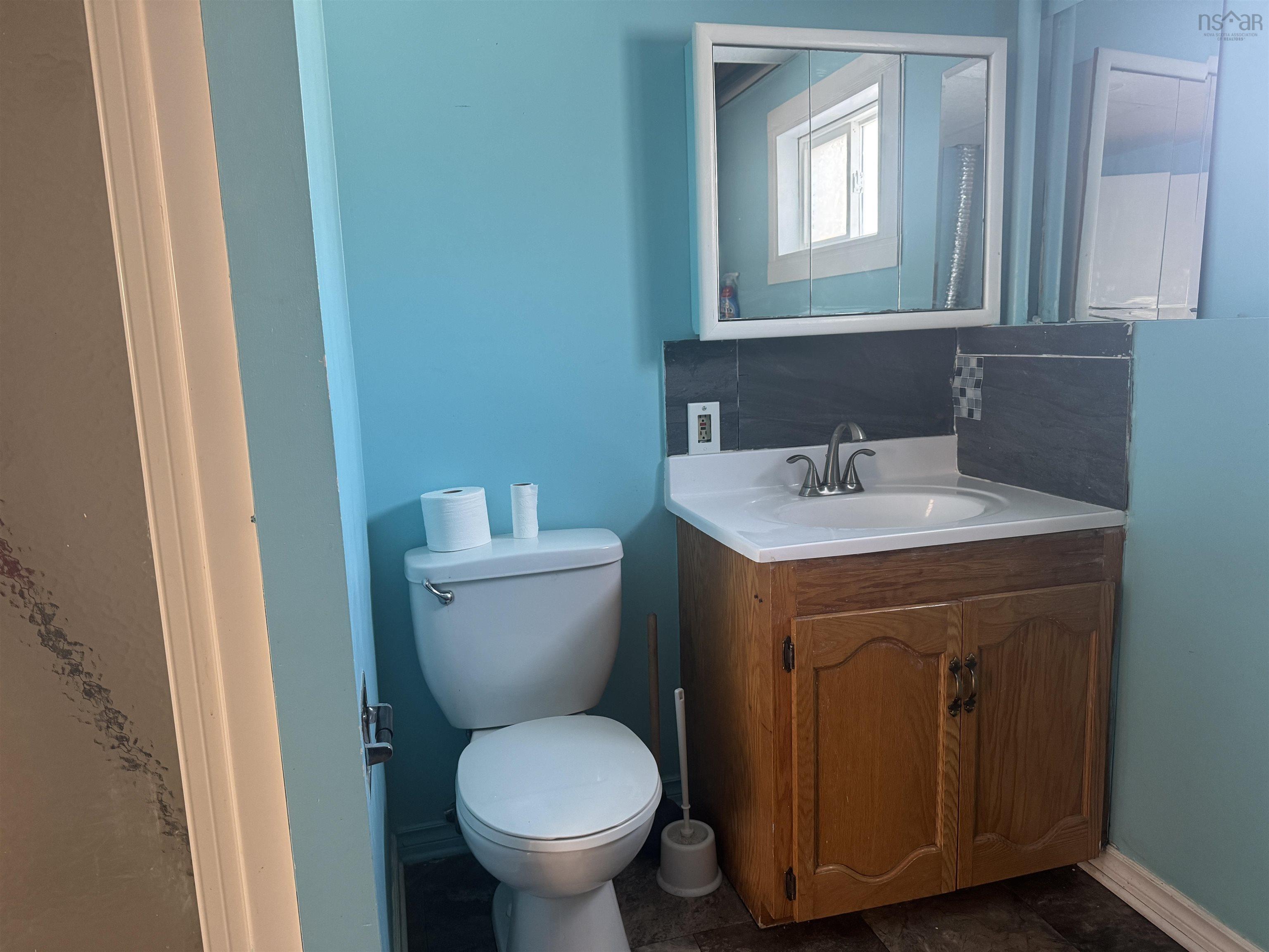 $269,000.00: 739 Mill Pond Road, Millville