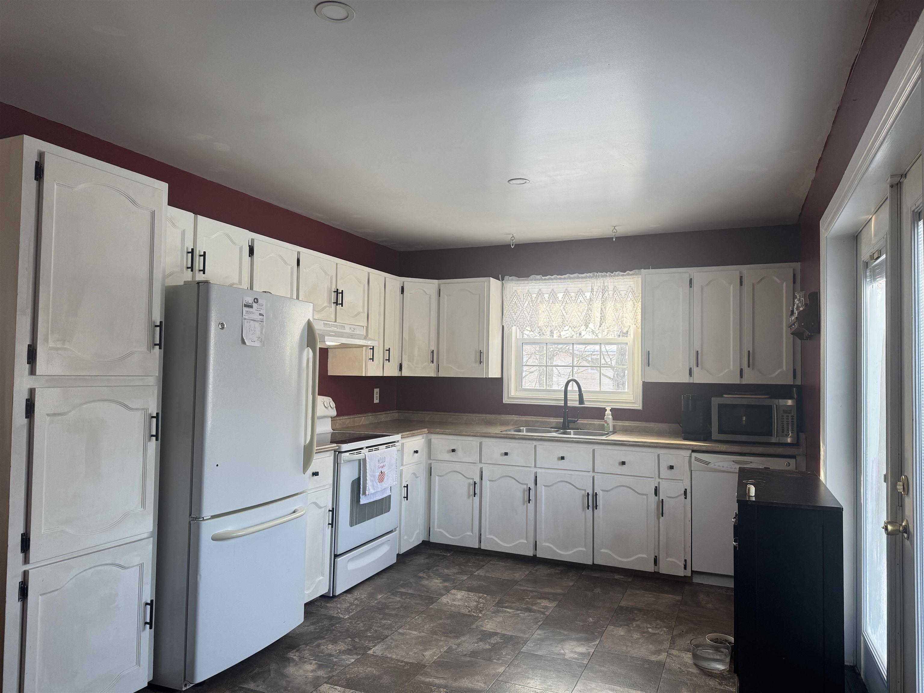 $269,000.00: 739 Mill Pond Road, Millville