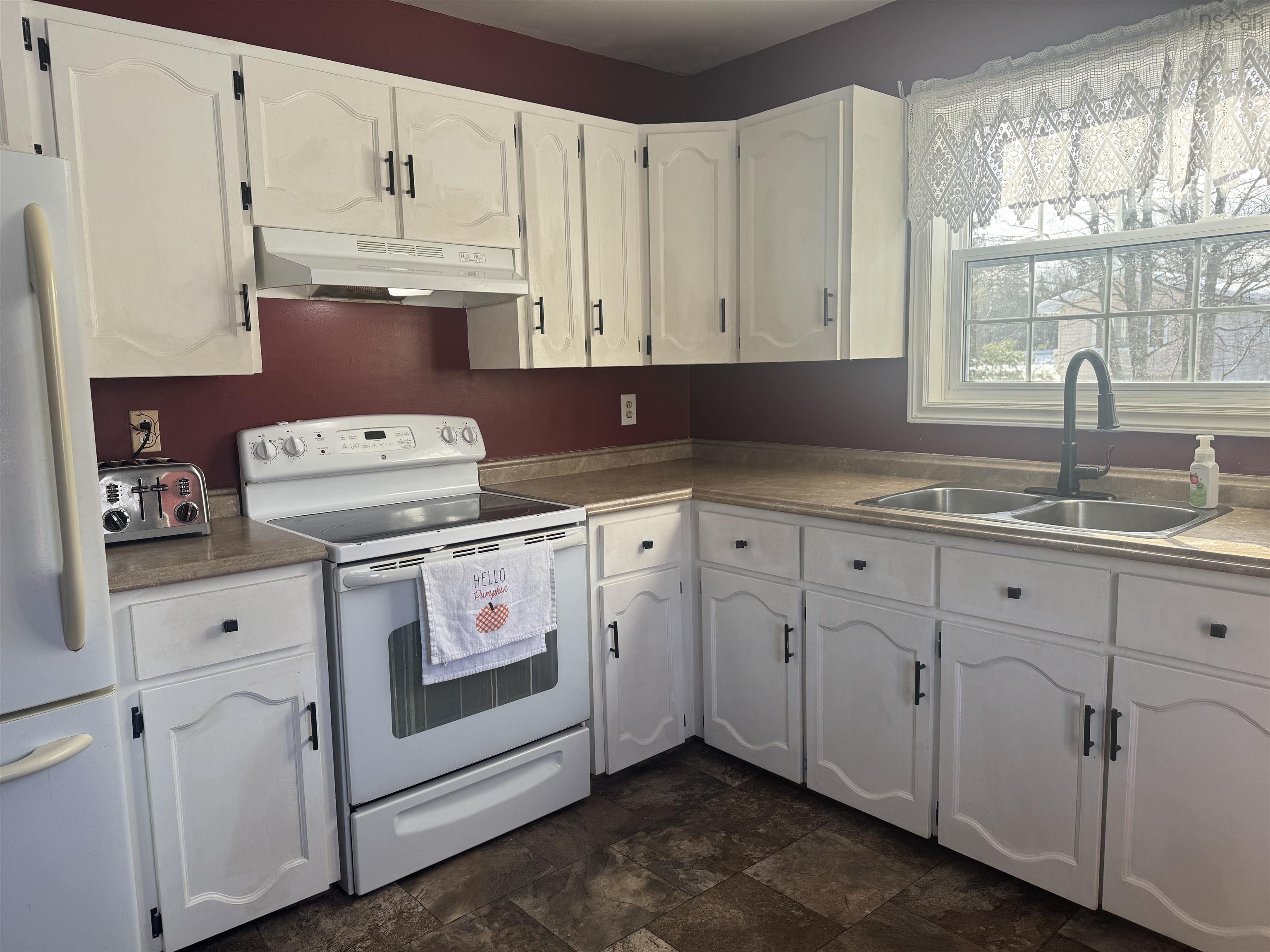 $269,000.00: 739 Mill Pond Road, Millville