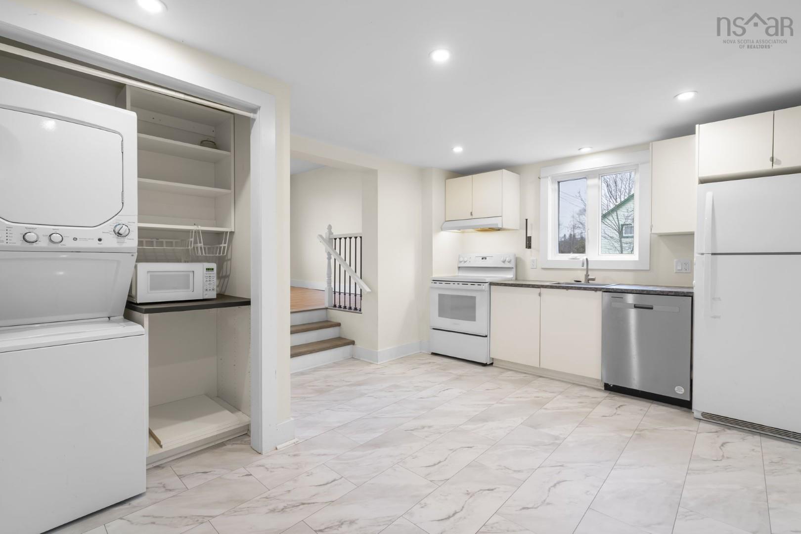 746/748 Old Sambro Road, Harrietsfield, NS (MLS 202601299)