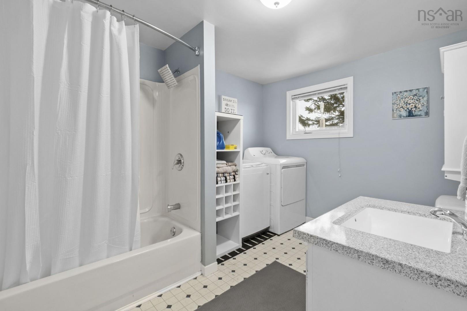 27 Back Lane, Terence Bay, NS (MLS 202601322)