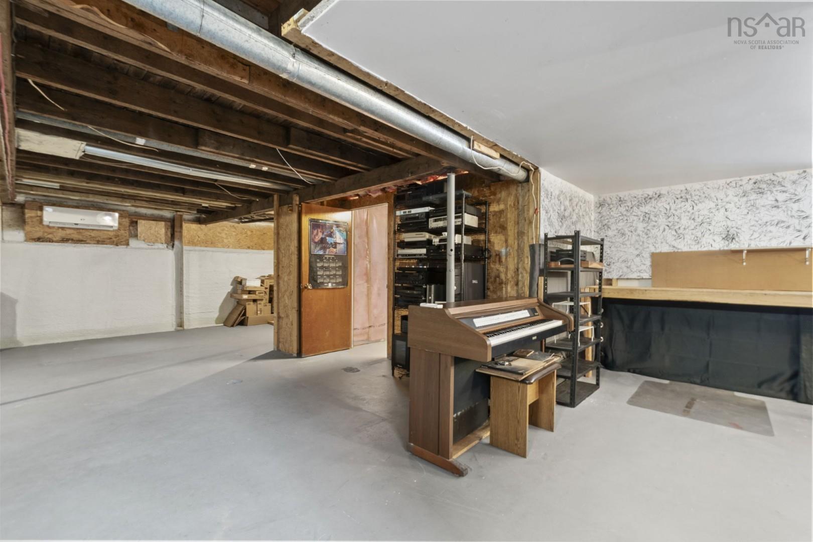 27 Back Lane, Terence Bay, NS (MLS 202601322)