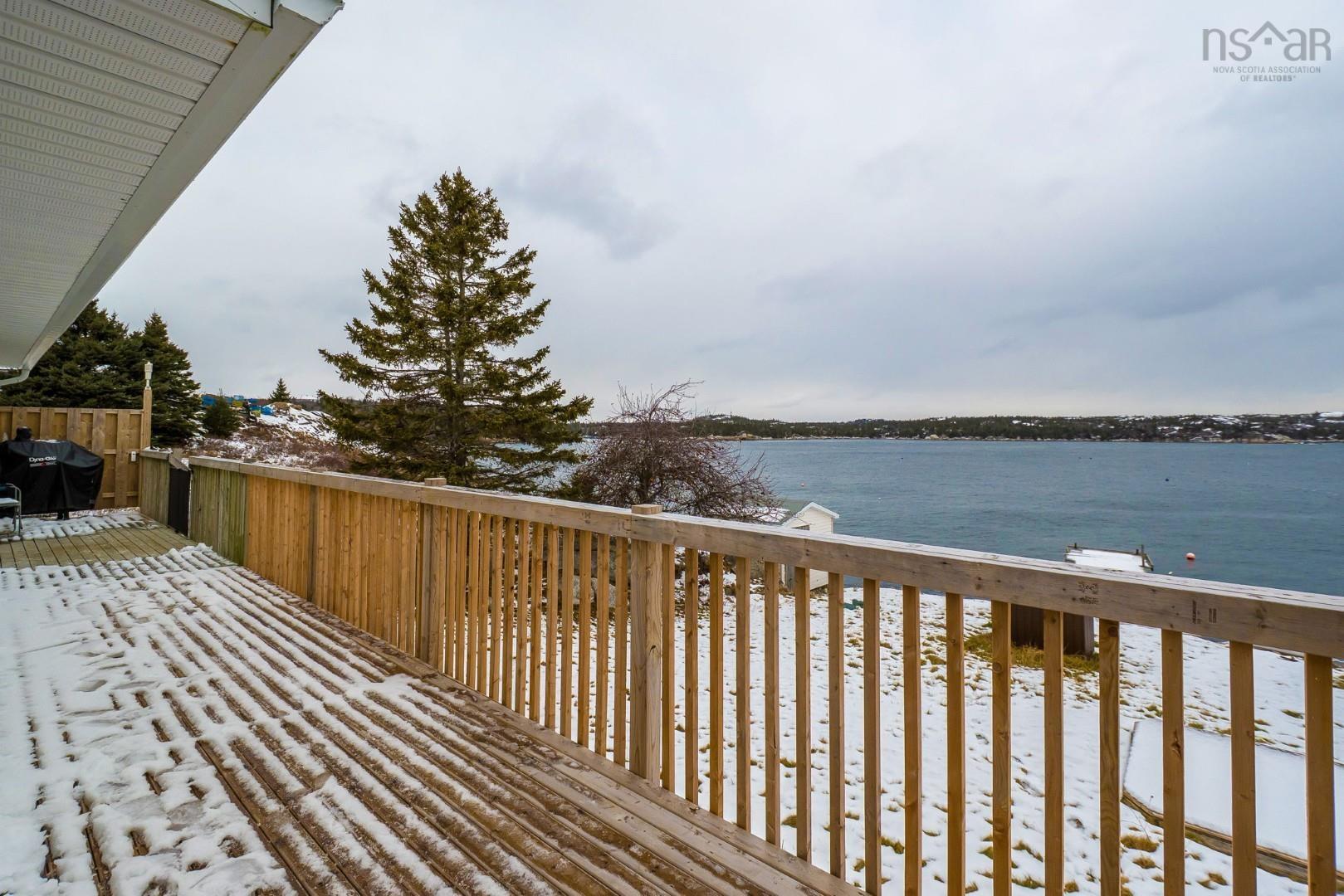 27 Back Lane, Terence Bay, NS (MLS 202601322)