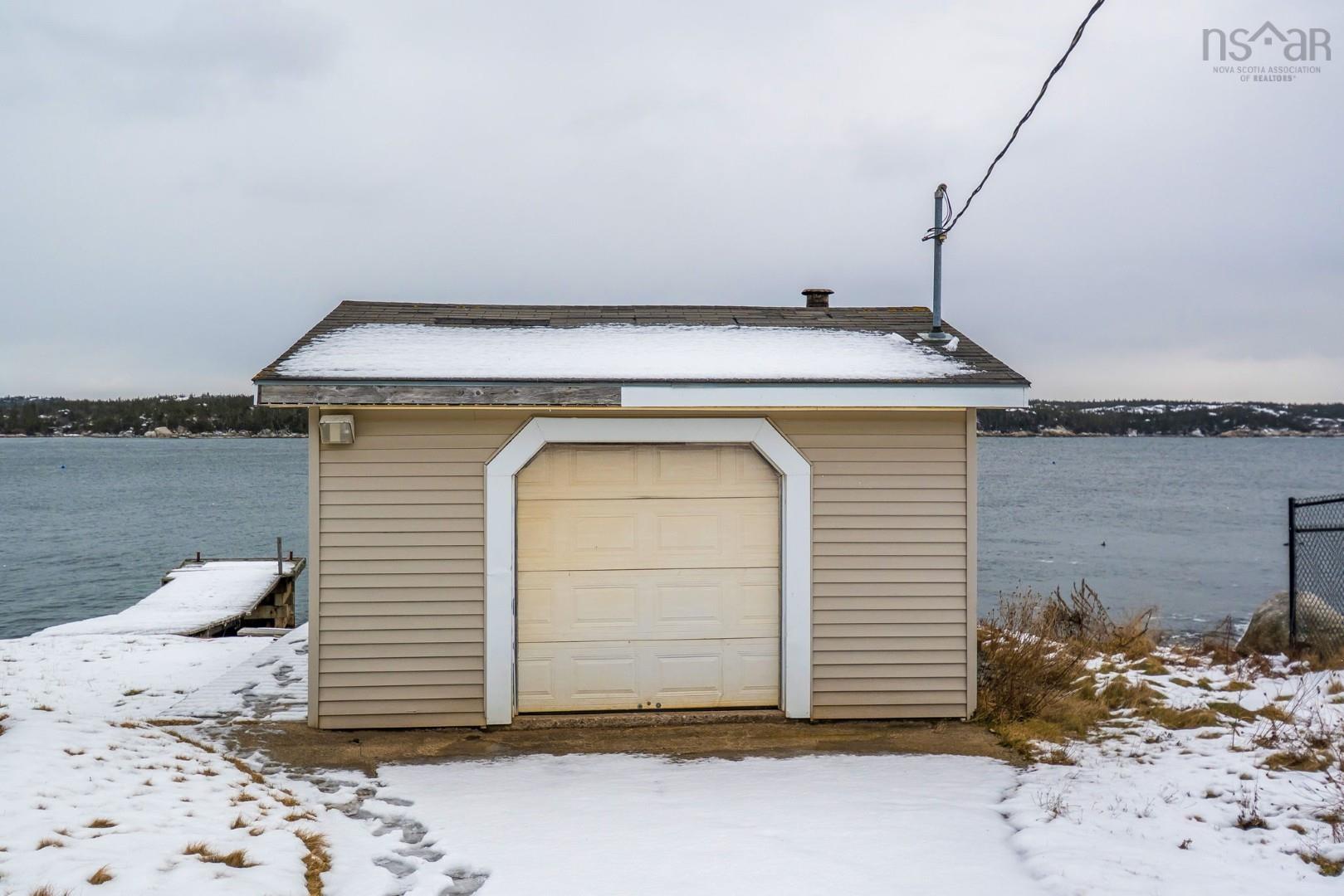 27 Back Lane, Terence Bay, NS (MLS 202601322)